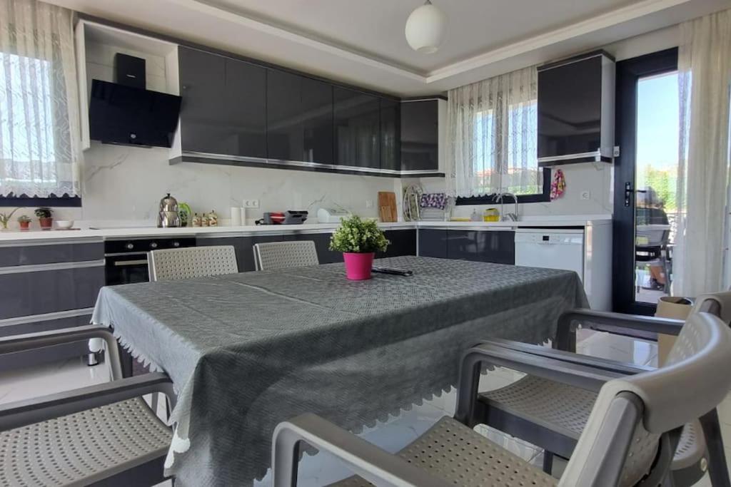 Villa TOZAR Didim'de Özel Havuzlu Villa
