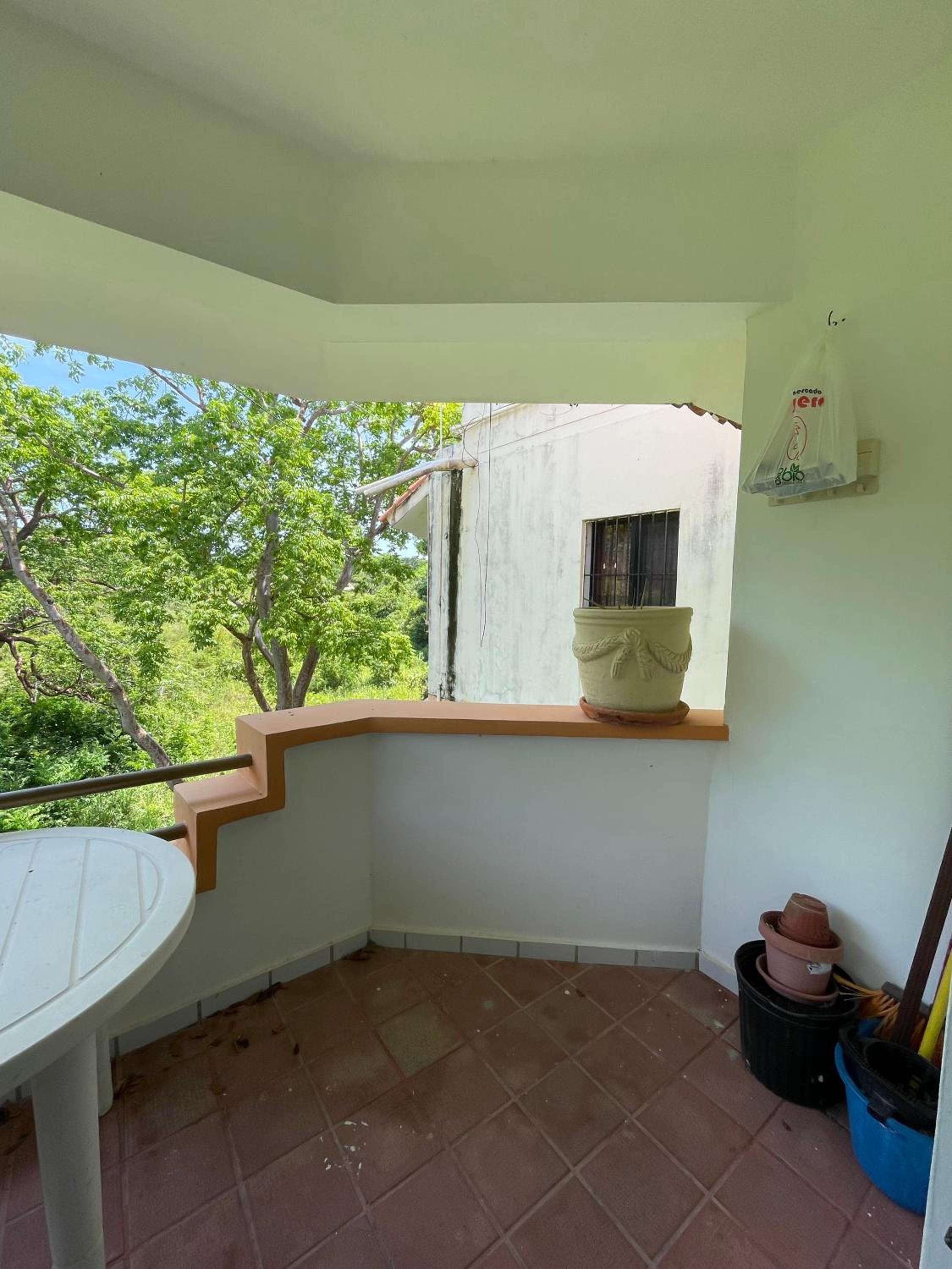 Quiet Breezy Countryside Suite