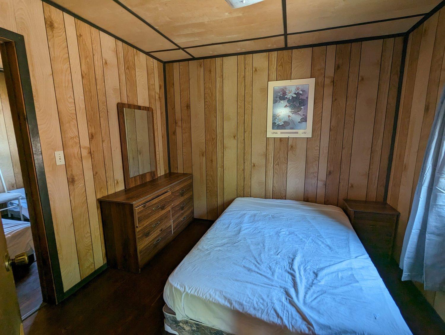 Tiny Wood Cottage 08