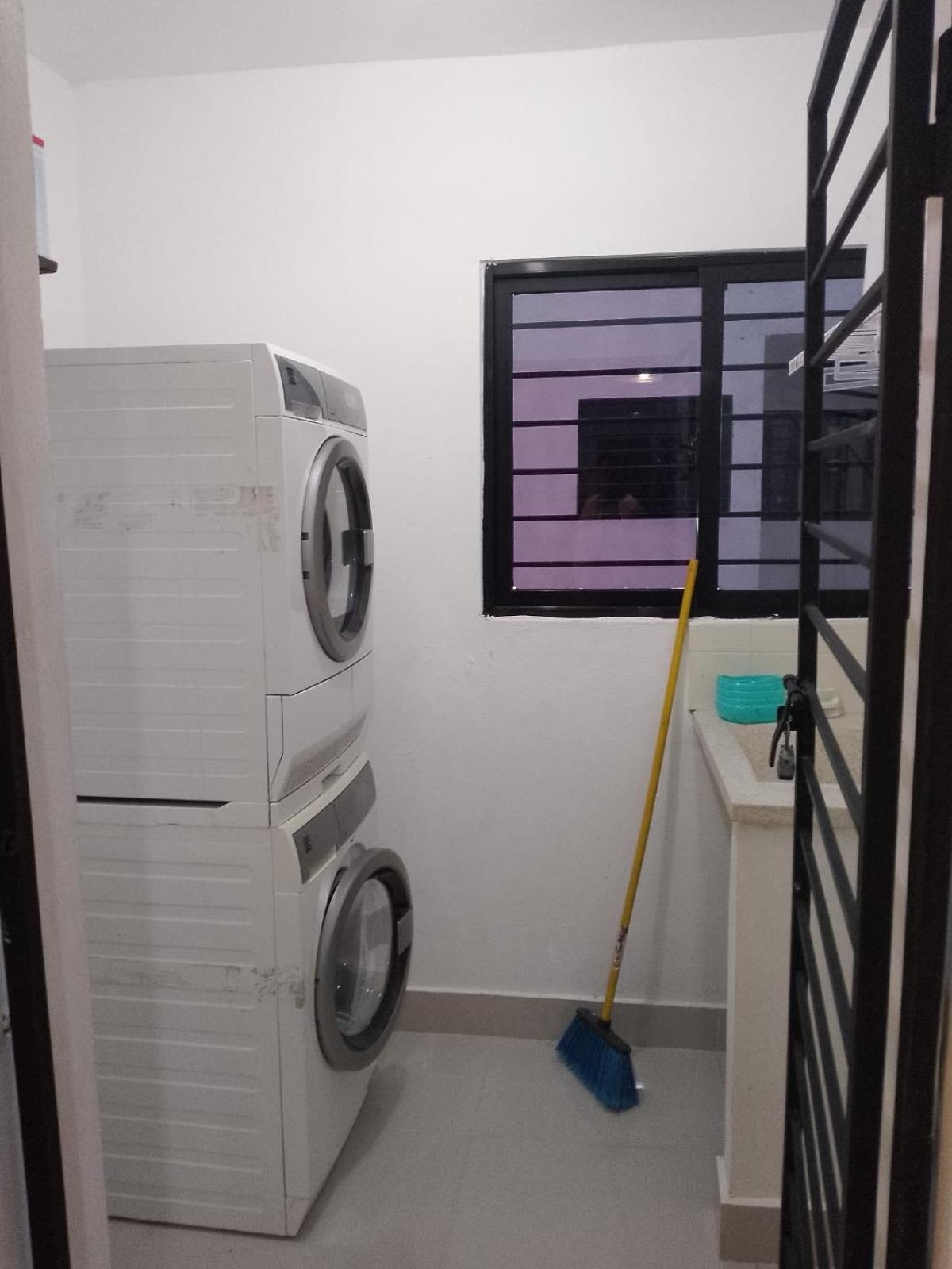 Apartamentos Adrián V