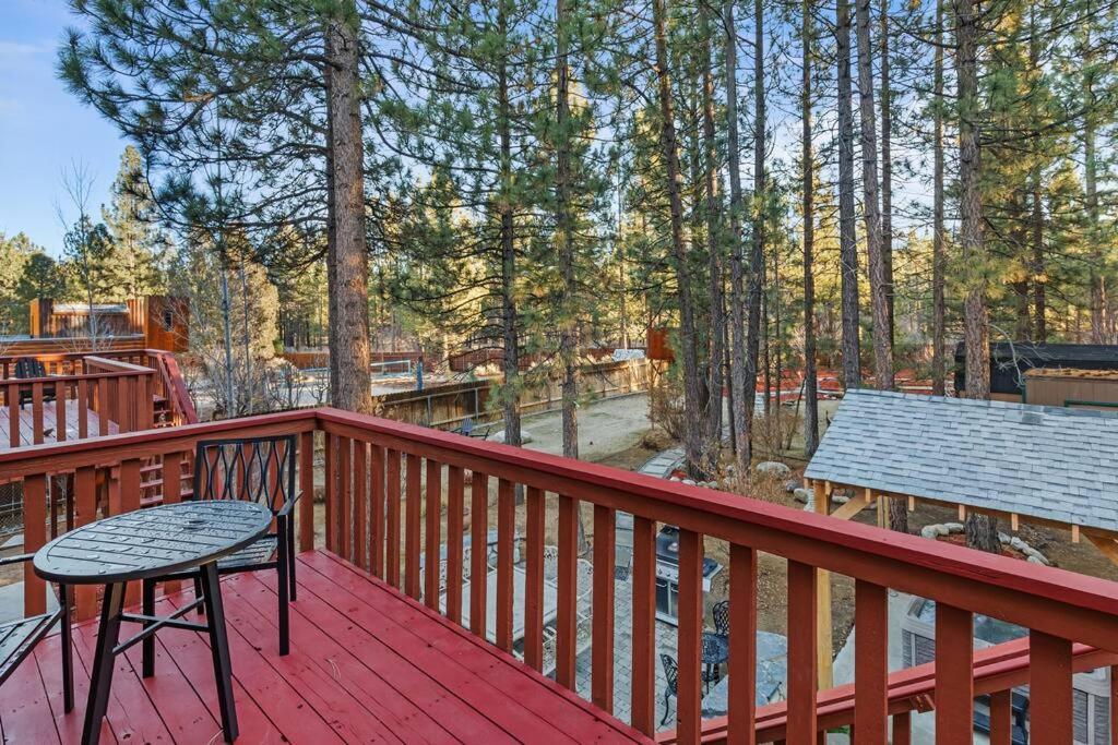 Mountain Retreat With A Jacuzzi & Sauna view 5