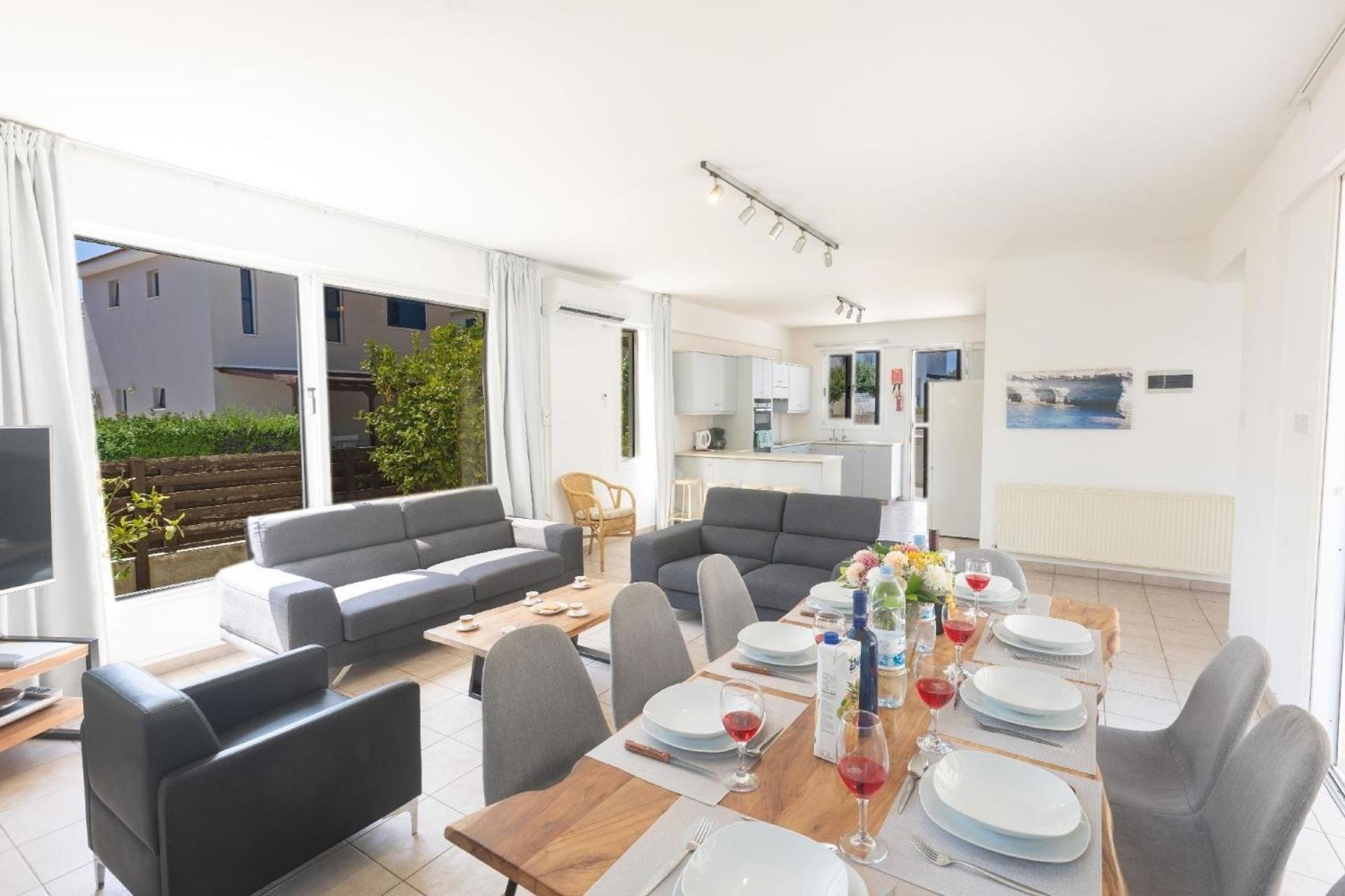 Moderne Ferienvilla für 11 Personen