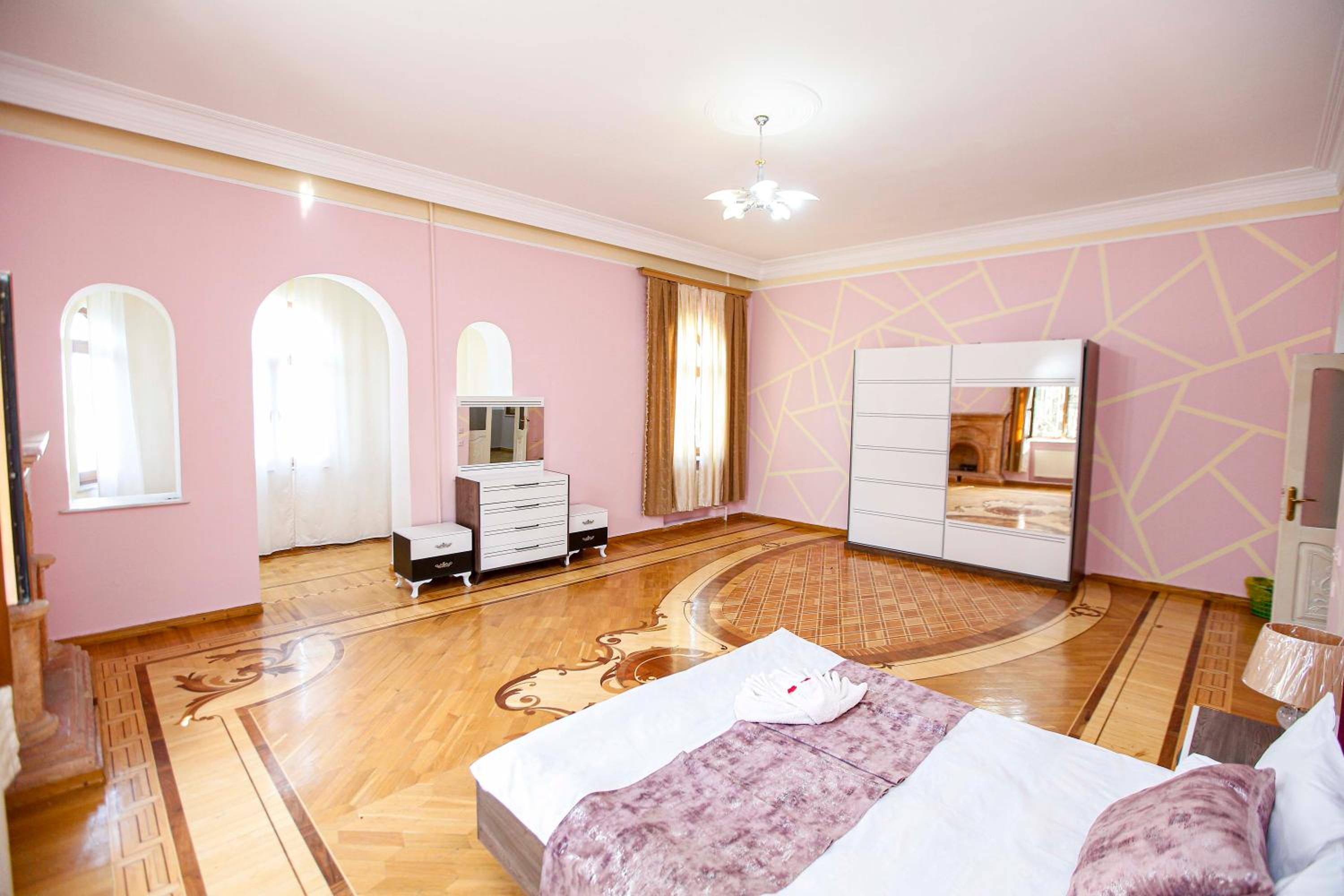 Baku Badamdar Villa