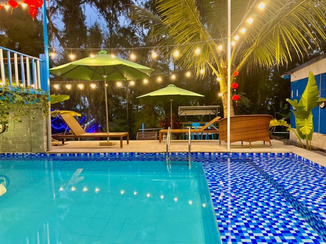 Charming and Spacious Beach Homestay 4 Rooms 1 Pool Entire Palace view 2