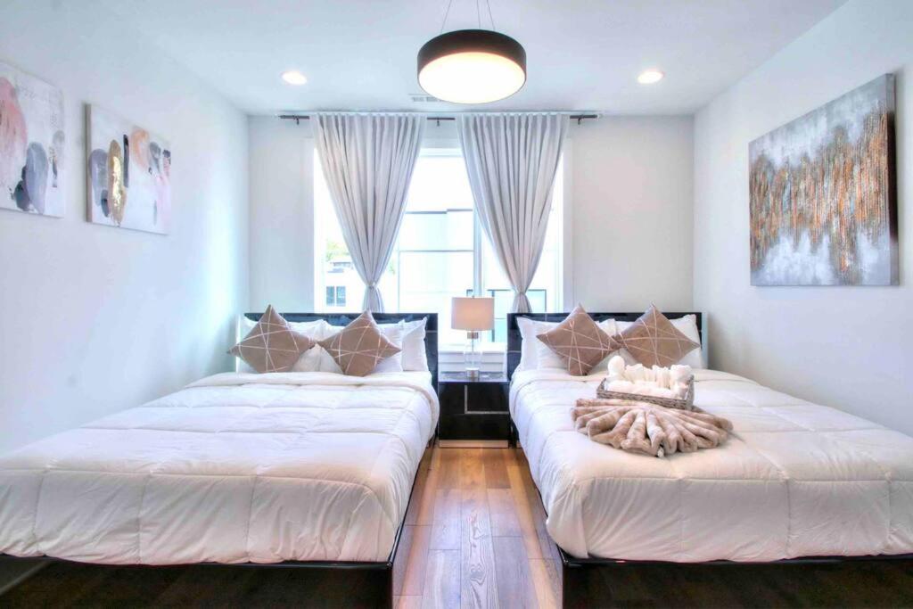 LUXURIOUS MORDEN LOFT Huge Rooftop & Skyline Views view 3