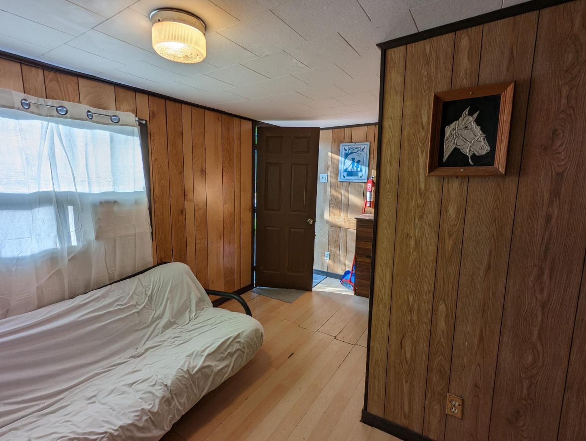 Tiny Wood Cottage 15