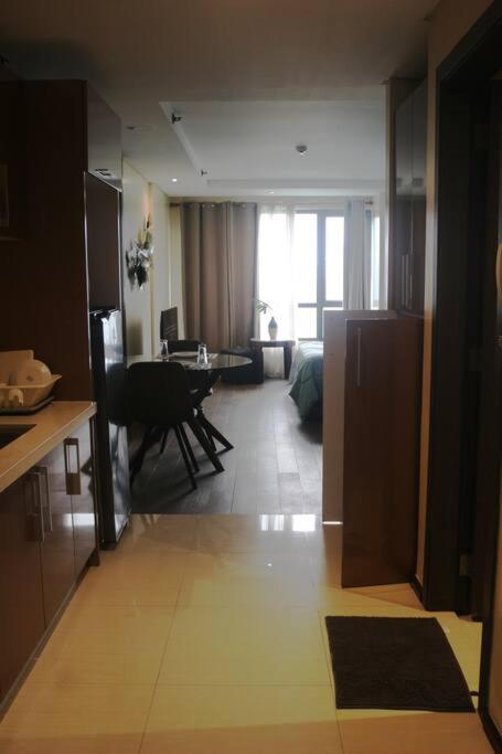 Elegant Studio near OKADA & MOA Jade view 4