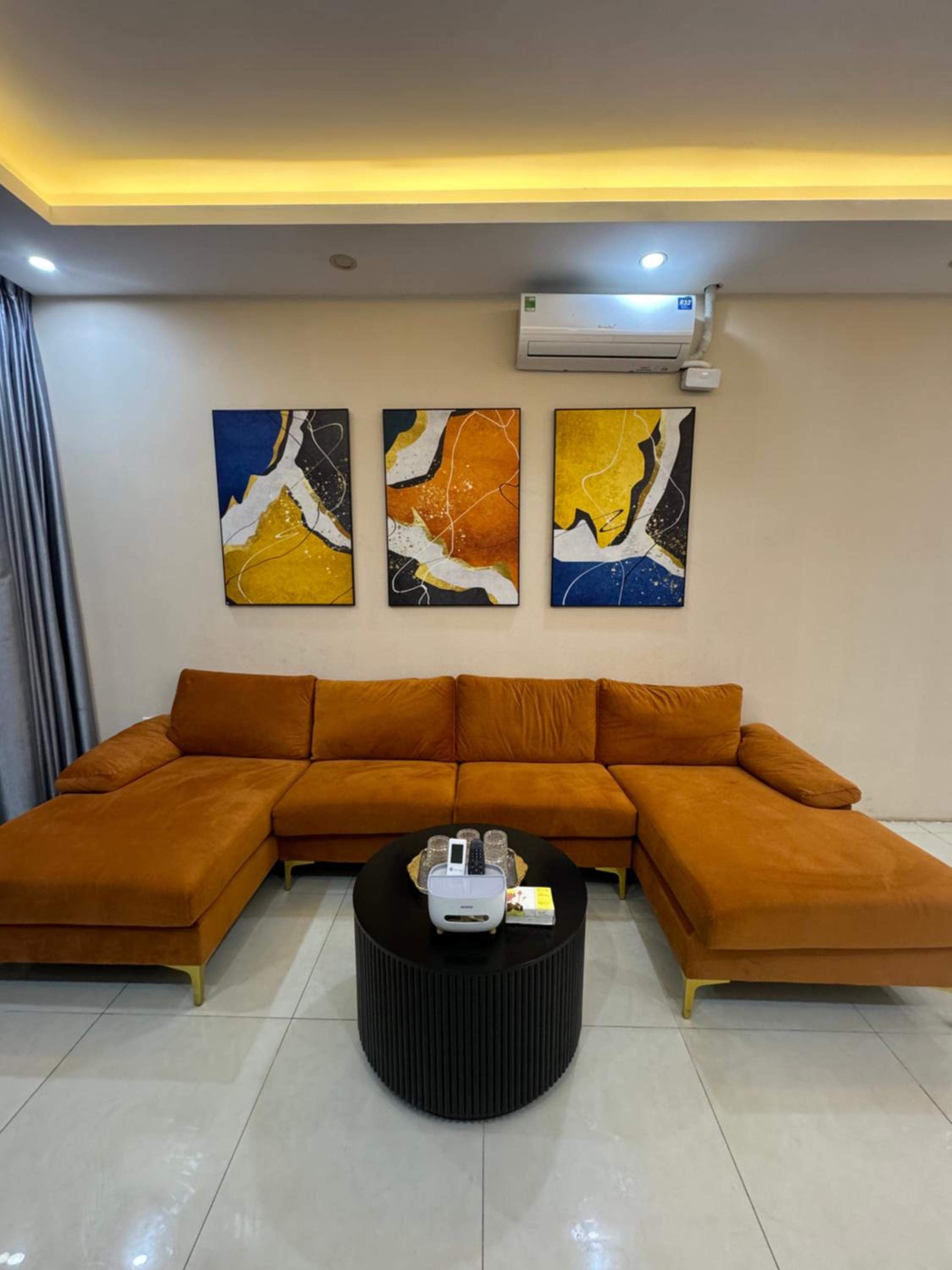 Add 17Gia Ngu 4rd floor City view elevator available
