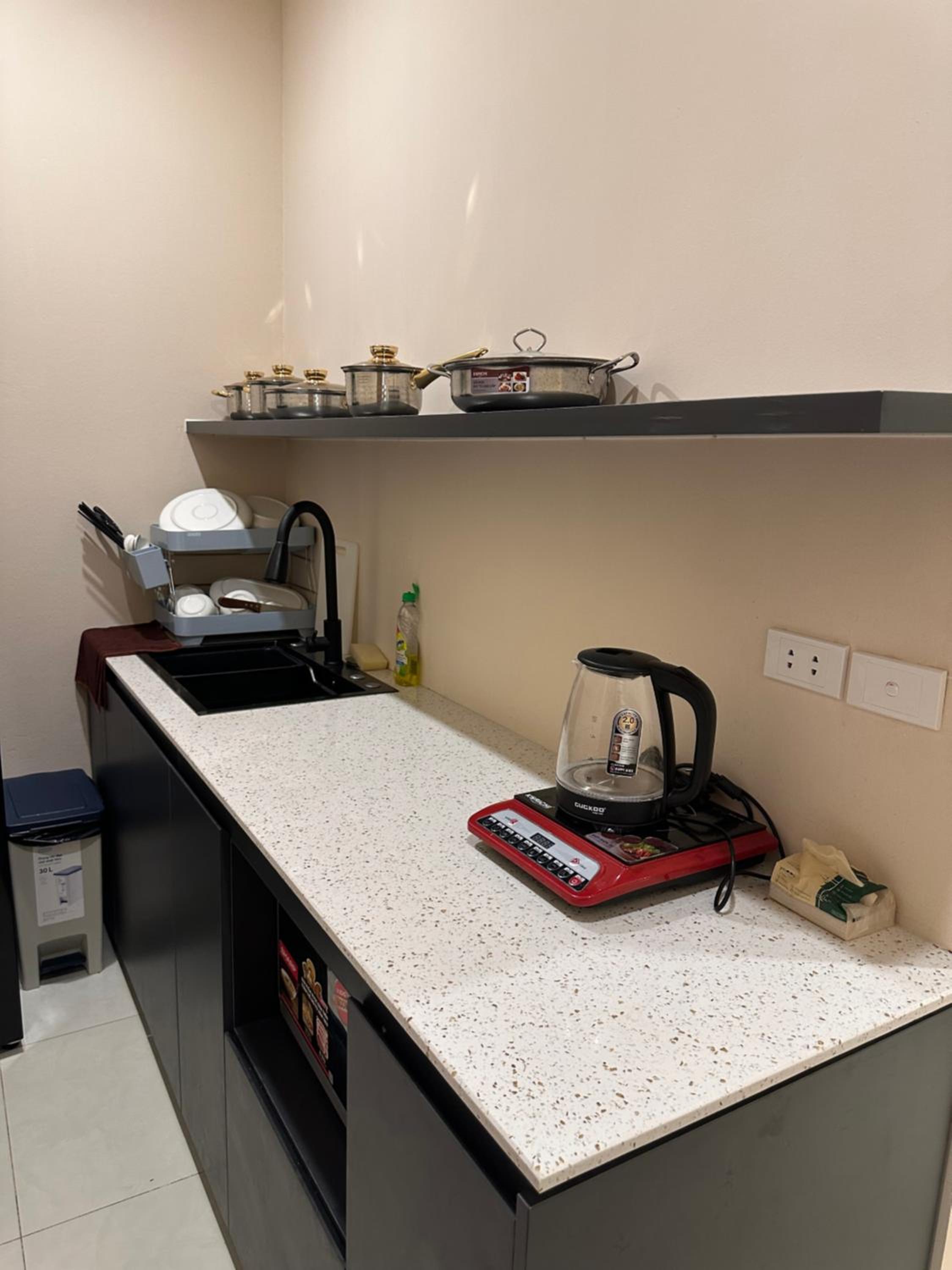 Add 17Gia Ngu 4rd floor City view elevator available