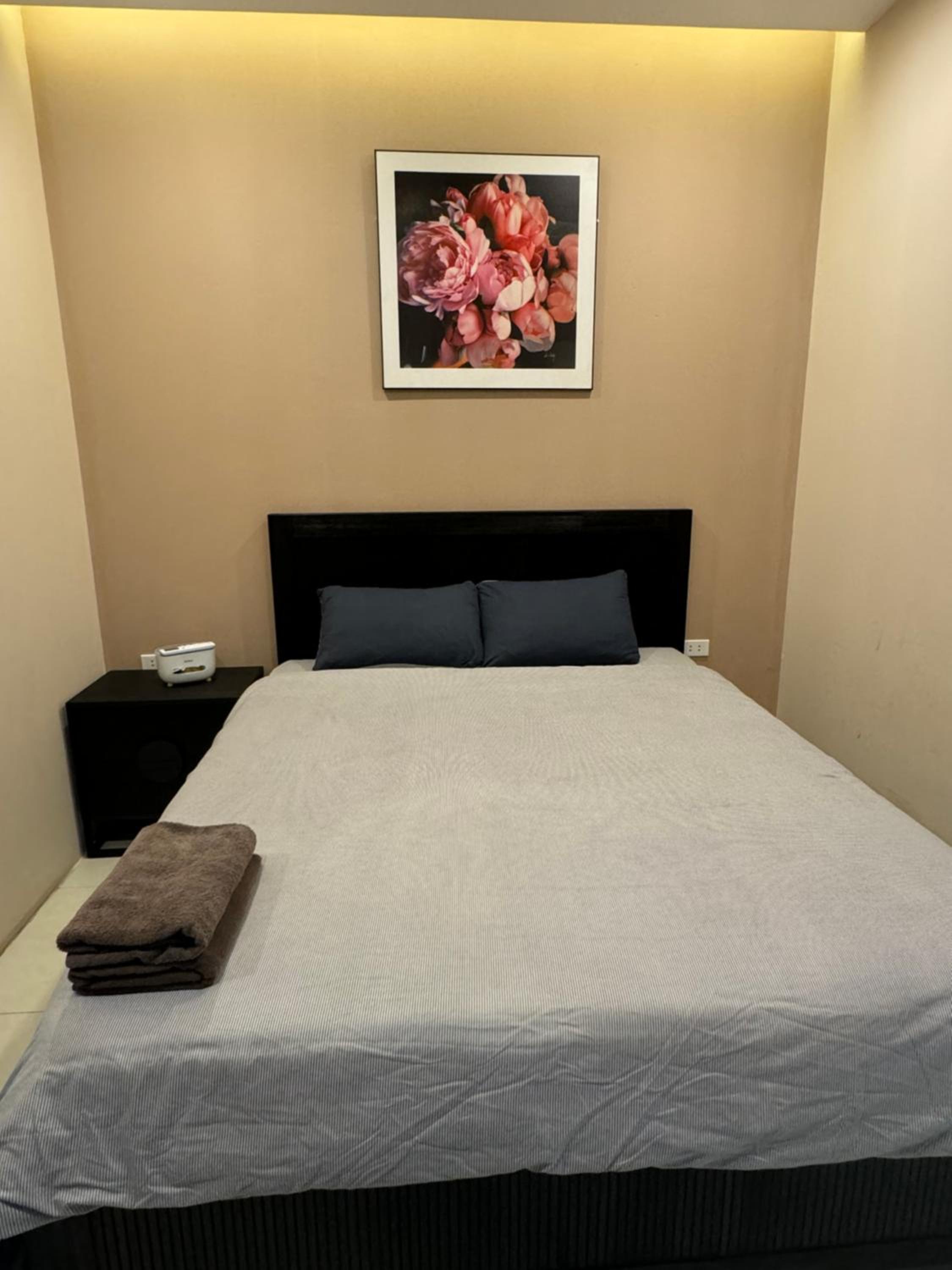 Add 17Gia Ngu 4rd floor City view elevator available