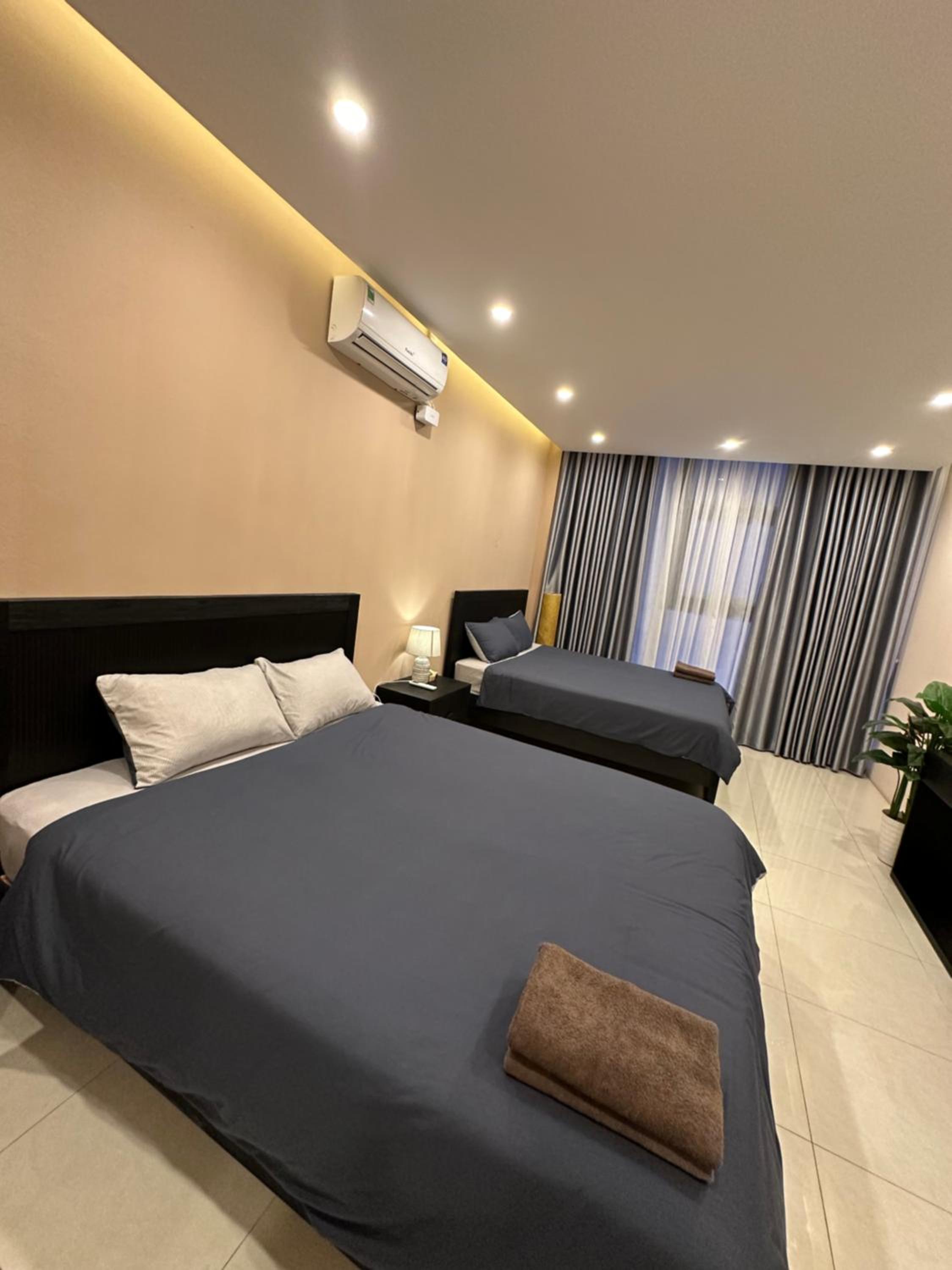 Add 17Gia Ngu 4rd floor City view elevator available