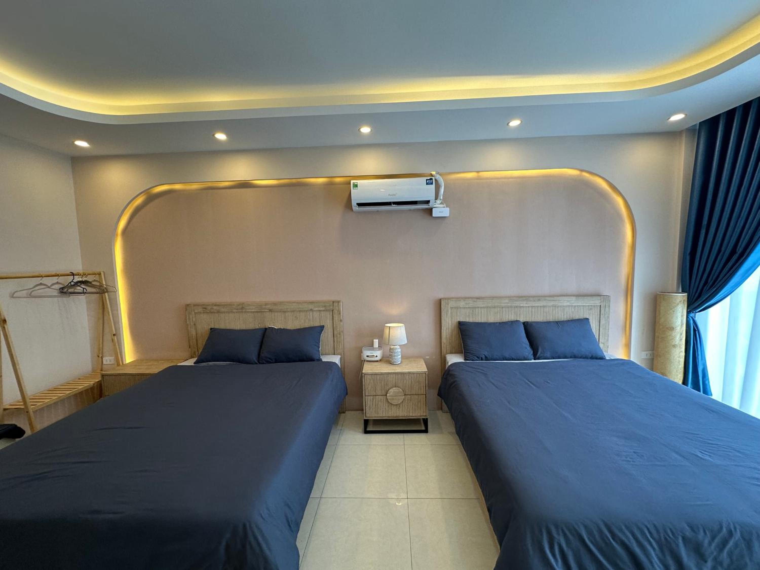 Add 17Gia Ngu 4rd floor City view elevator available