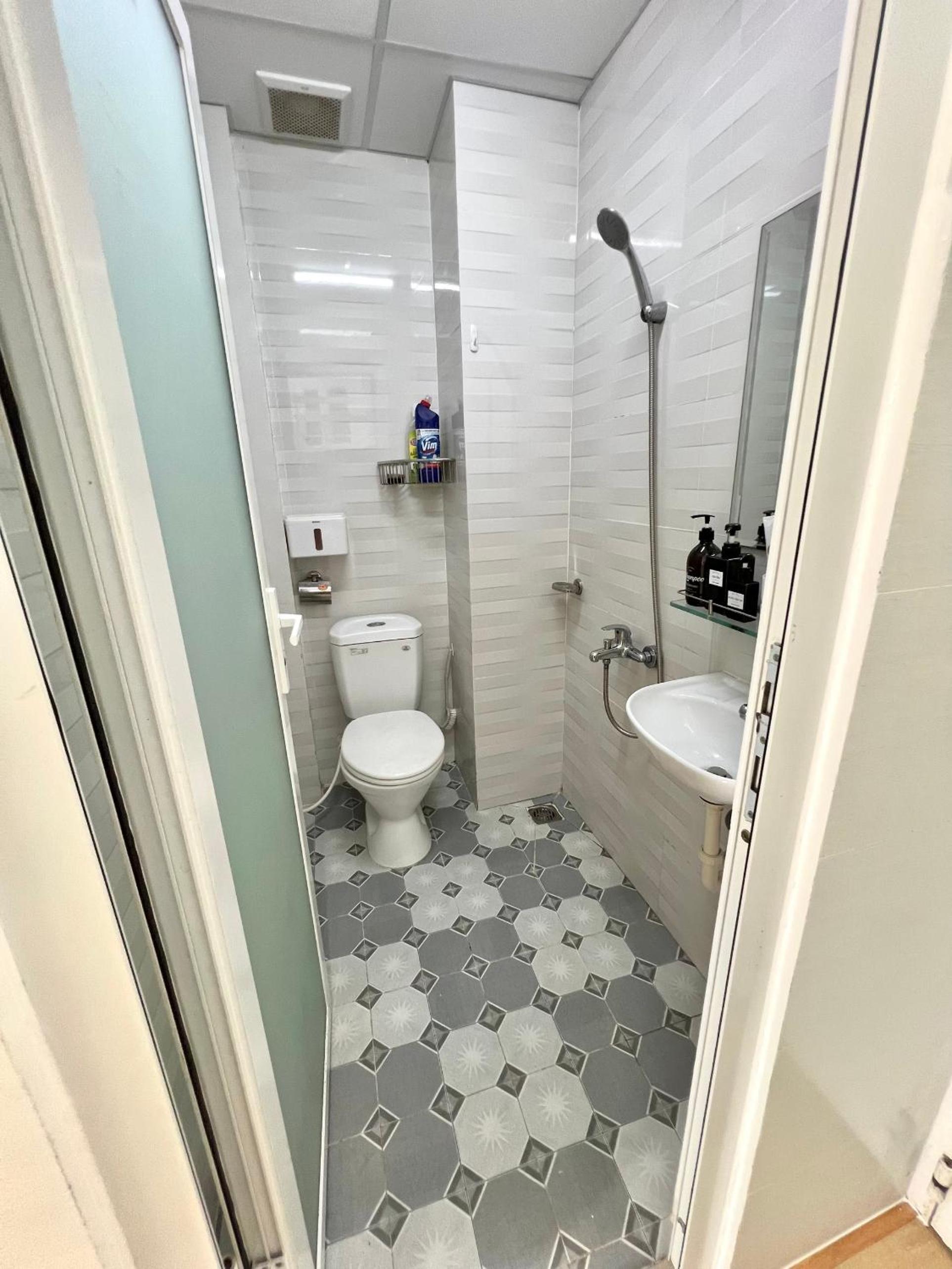 Min House F2 - Phòng Đầy Đủ Tiện Nghi - Gần TTTM Aeon Tân Phú