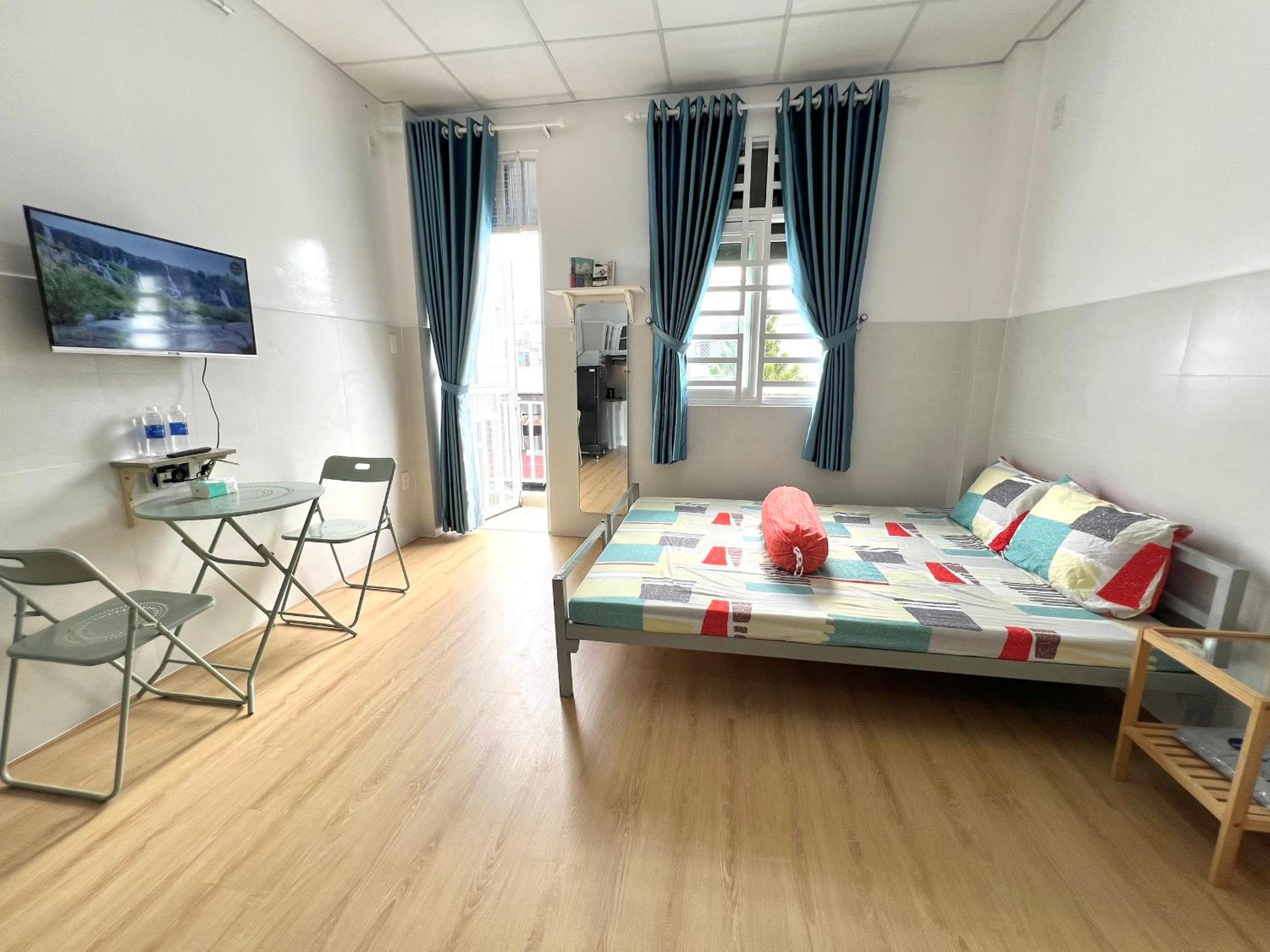 Min House F2 - Phòng Đầy Đủ Tiện Nghi - Gần TTTM Aeon Tân Phú