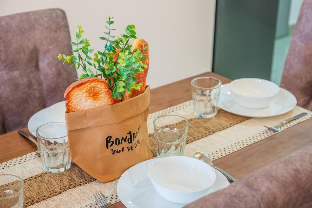 MVB36#Bali Style 3 Rooms Family Suite M Vertica Velocity Mall Cheras