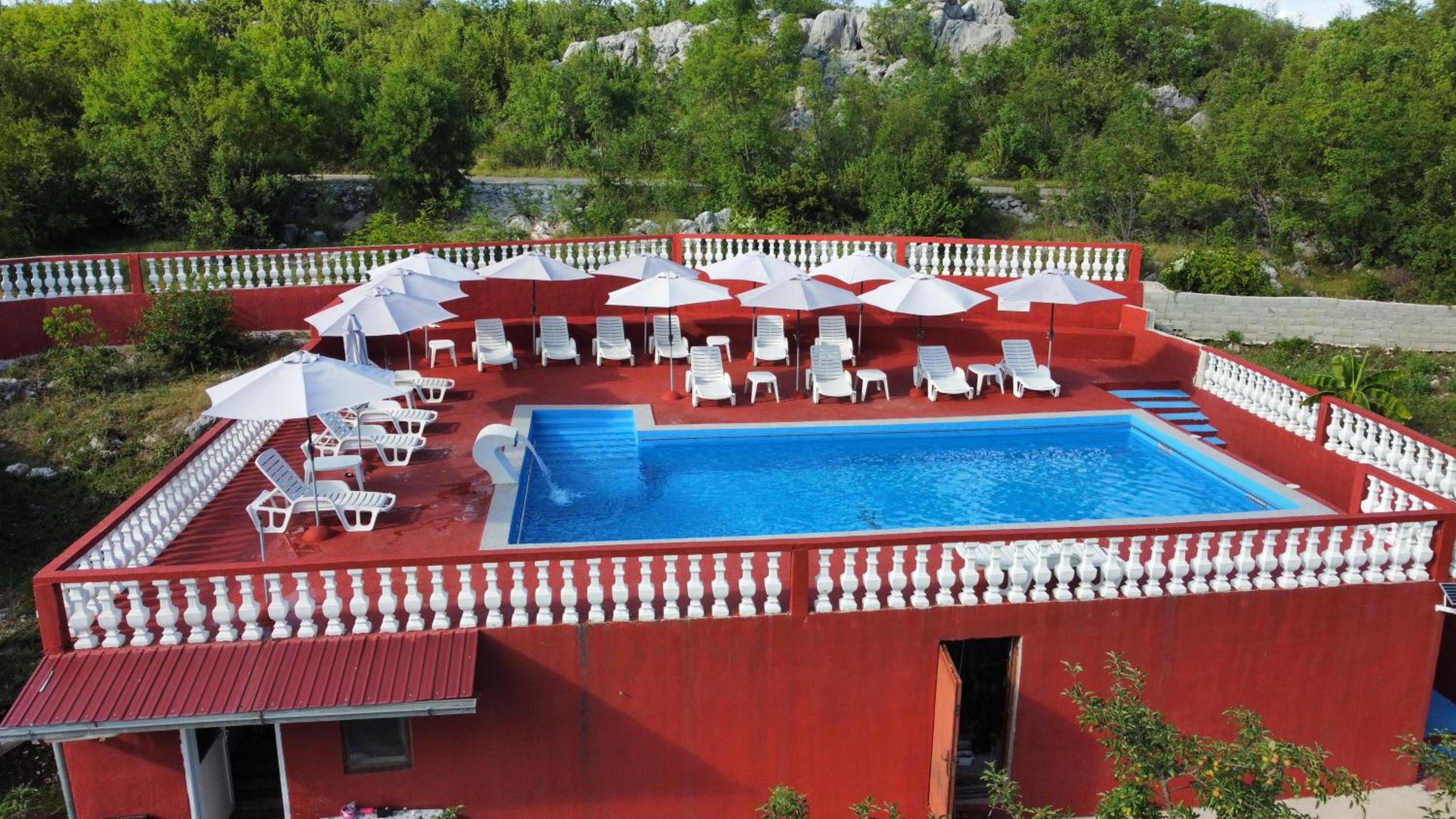 Red apartman 4