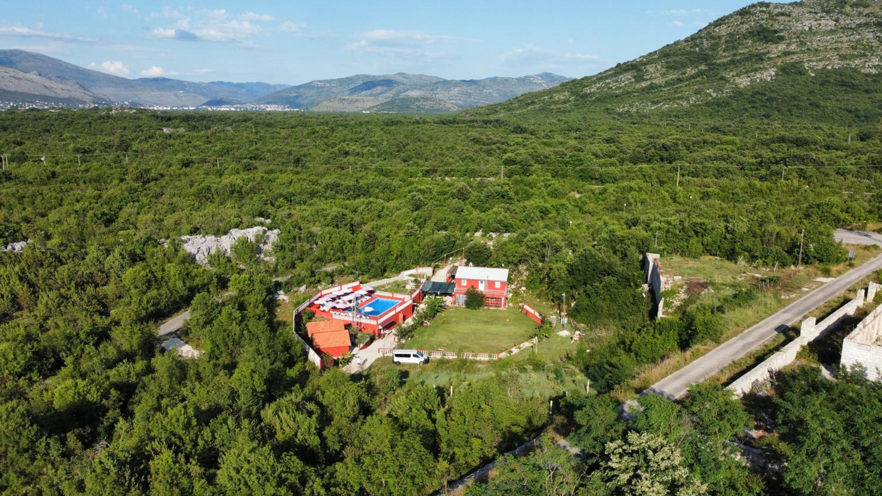 Red apartman 4