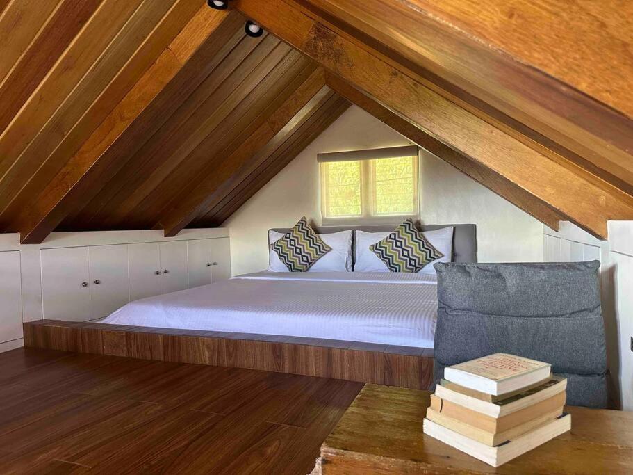 Romantic Loft Escape! Cozy Stay and Free Parking view 5