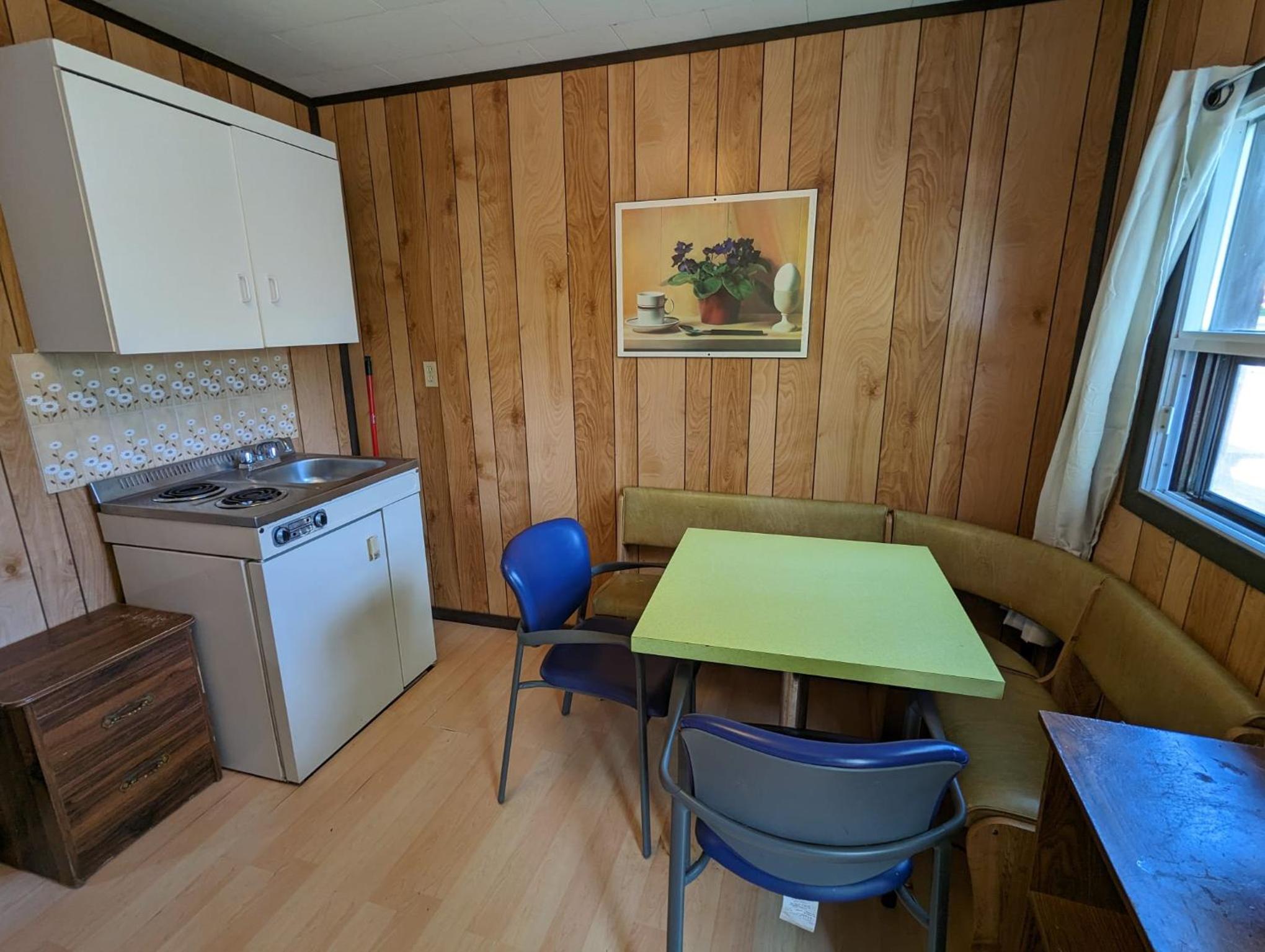 Tiny Wood Cottage 22