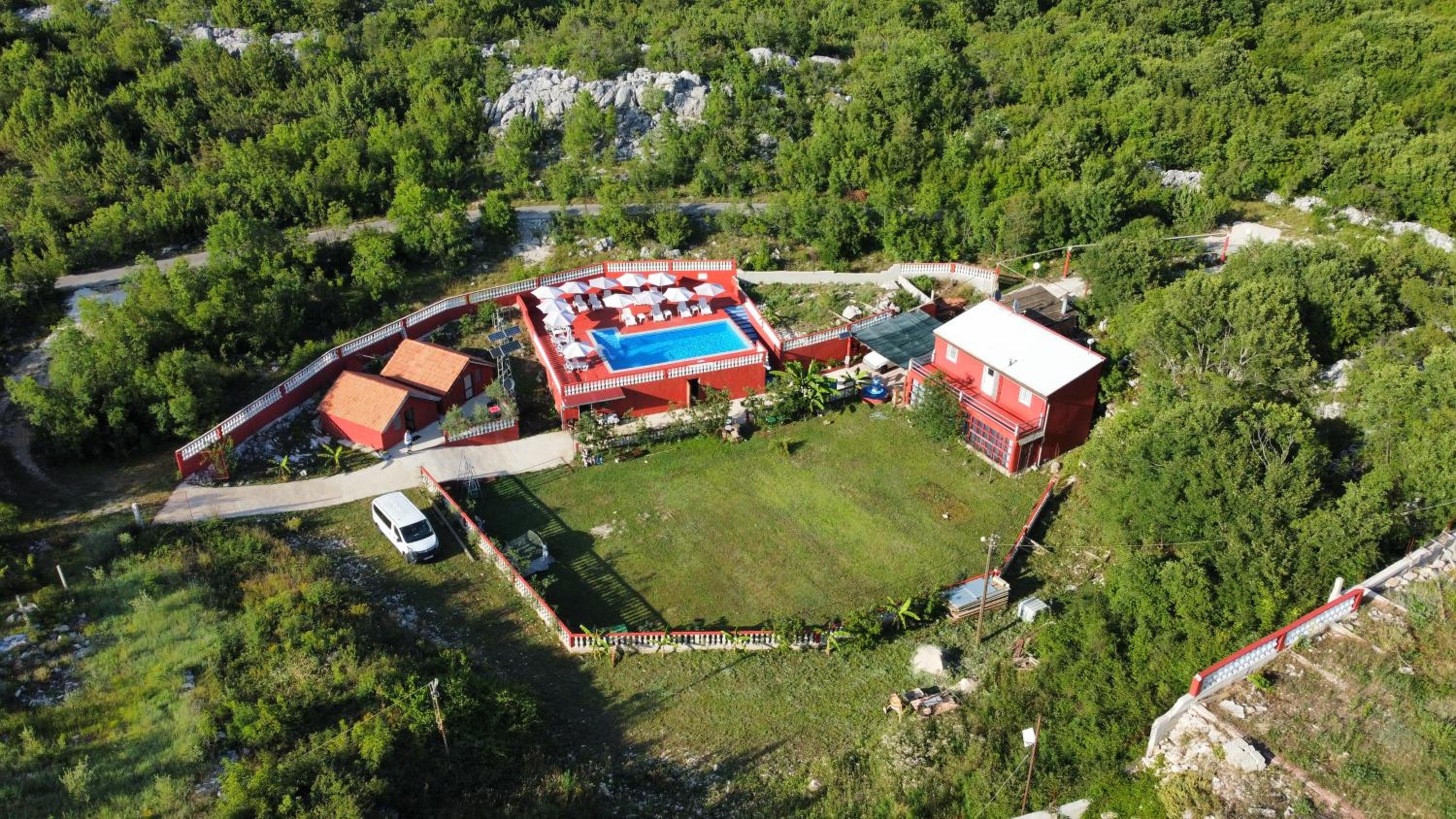 Red apartman 2