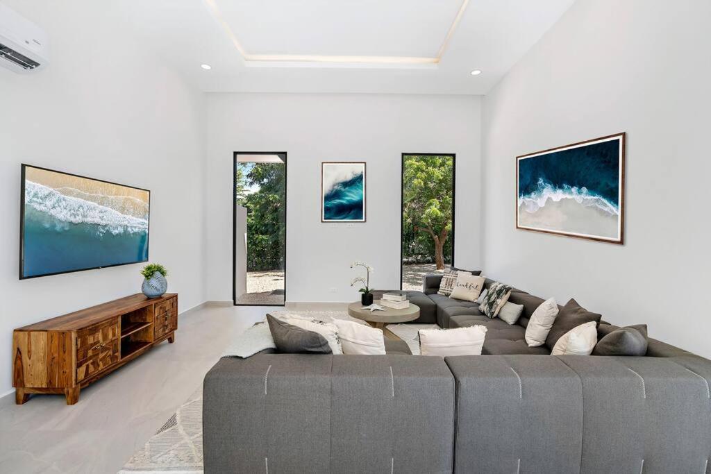 Villa Paradiso Private Pool, Gated Community, Golf, Beach