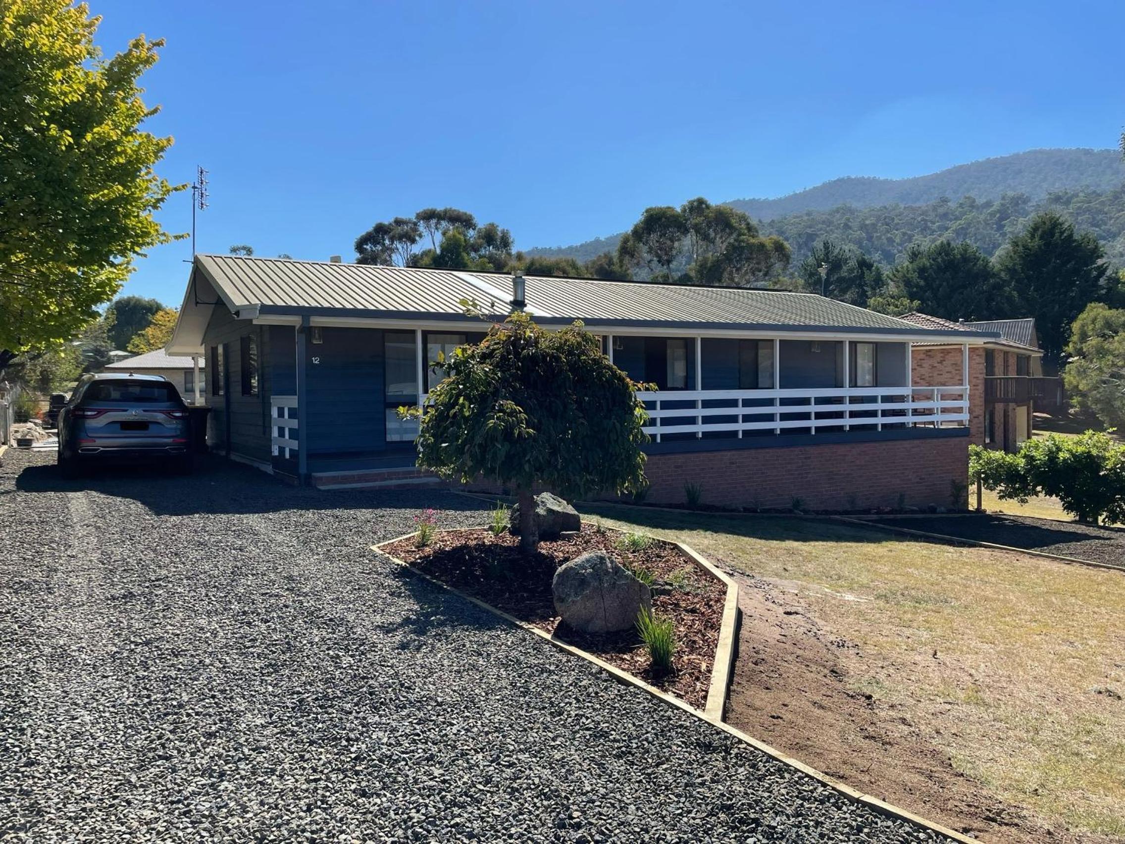 Lake Jindabyne Lodge