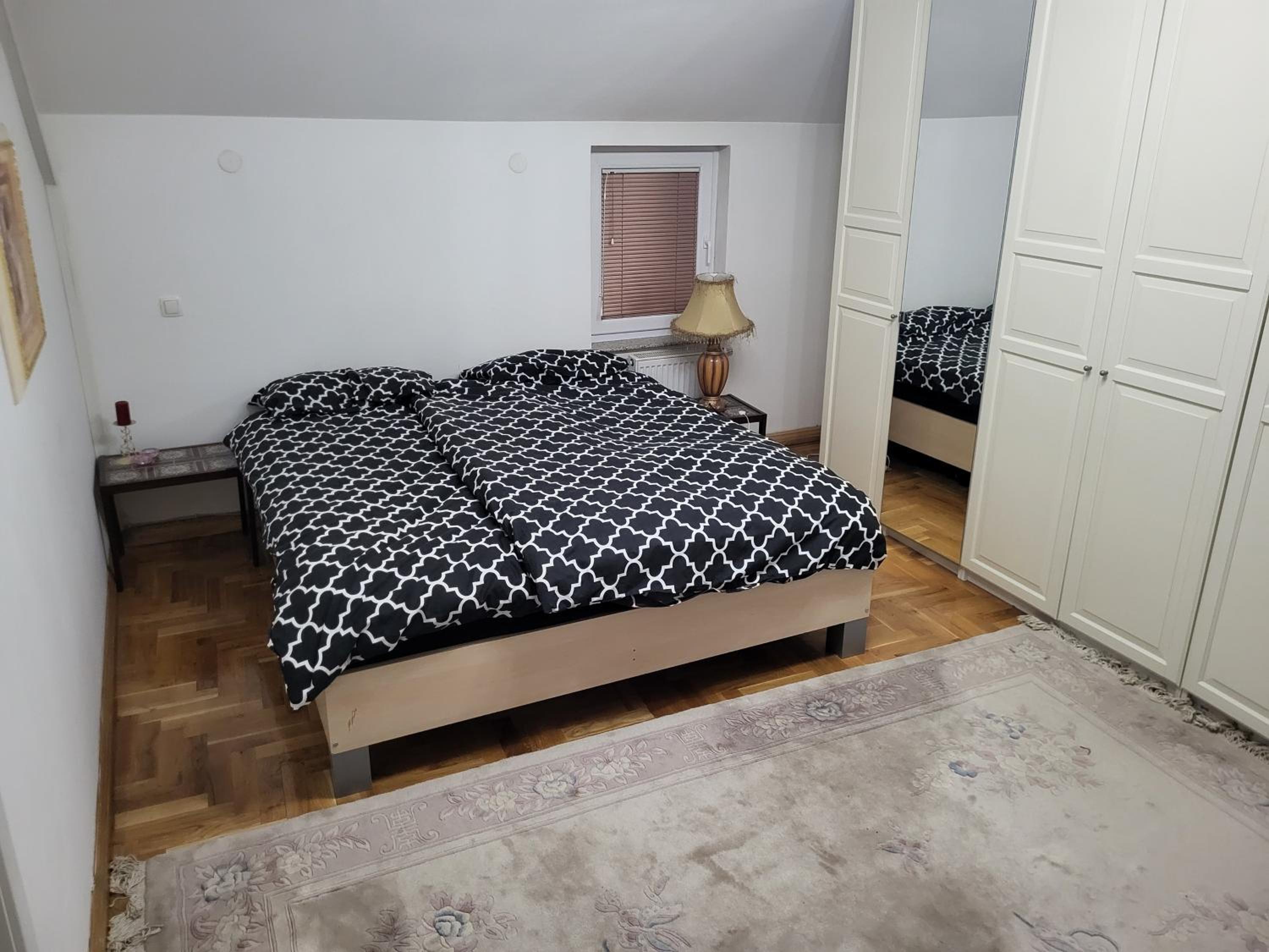 Residence Apartments Hari Sarajevo, Spacy Apartments, Free parking, Aircondition, Airport 1,5 km