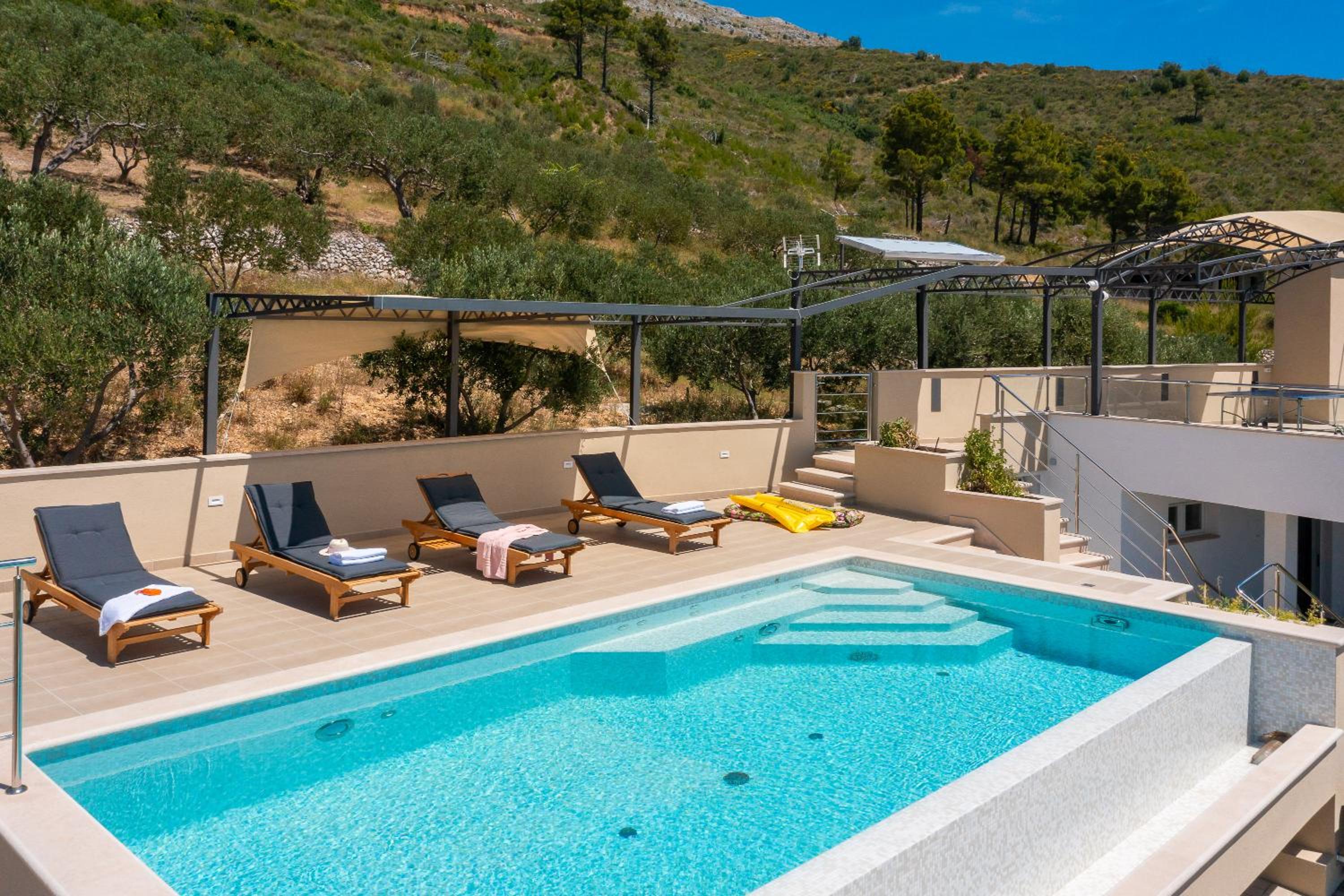 Olive paradise-heated pool- romantic getaway for 2 view 3