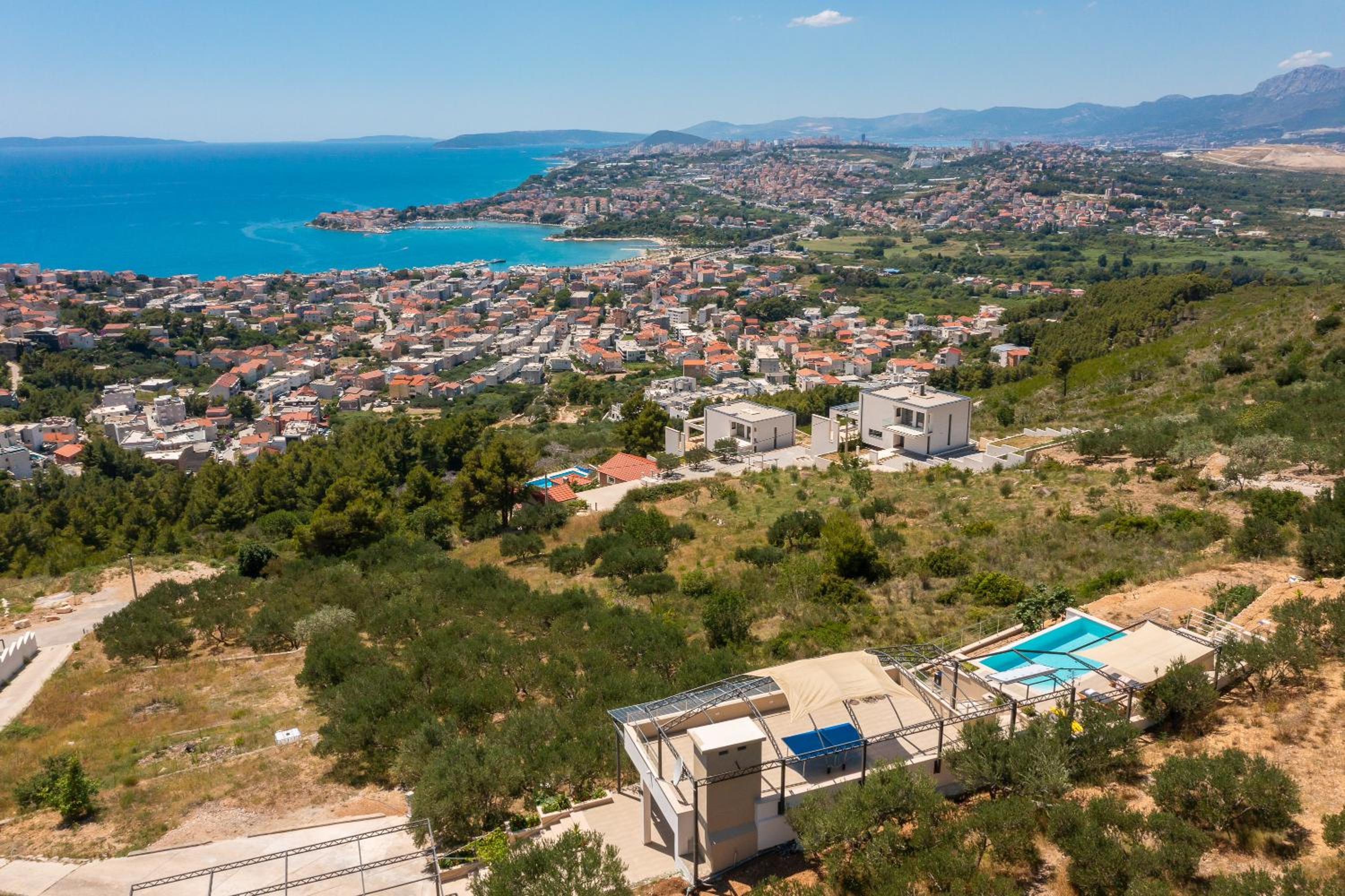 Olive paradise-heated pool- romantic getaway for 2 view 5