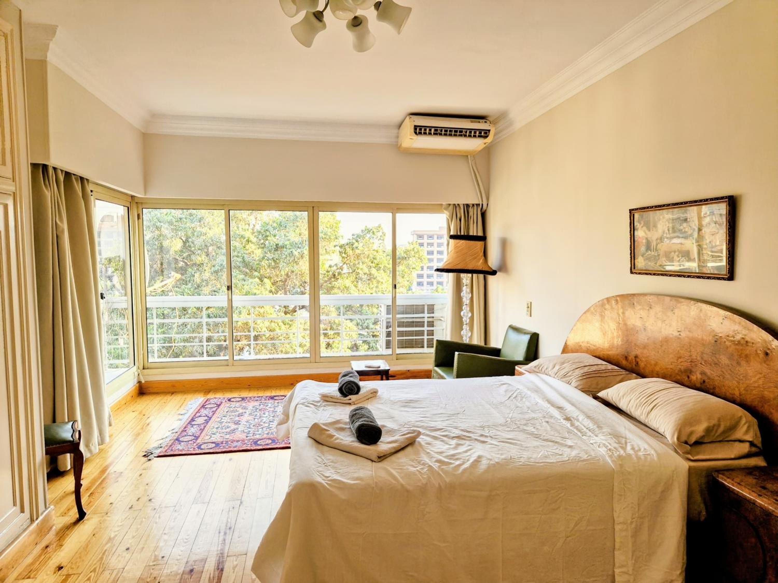 Luxurious apt with panormatic Cairo and Nile view