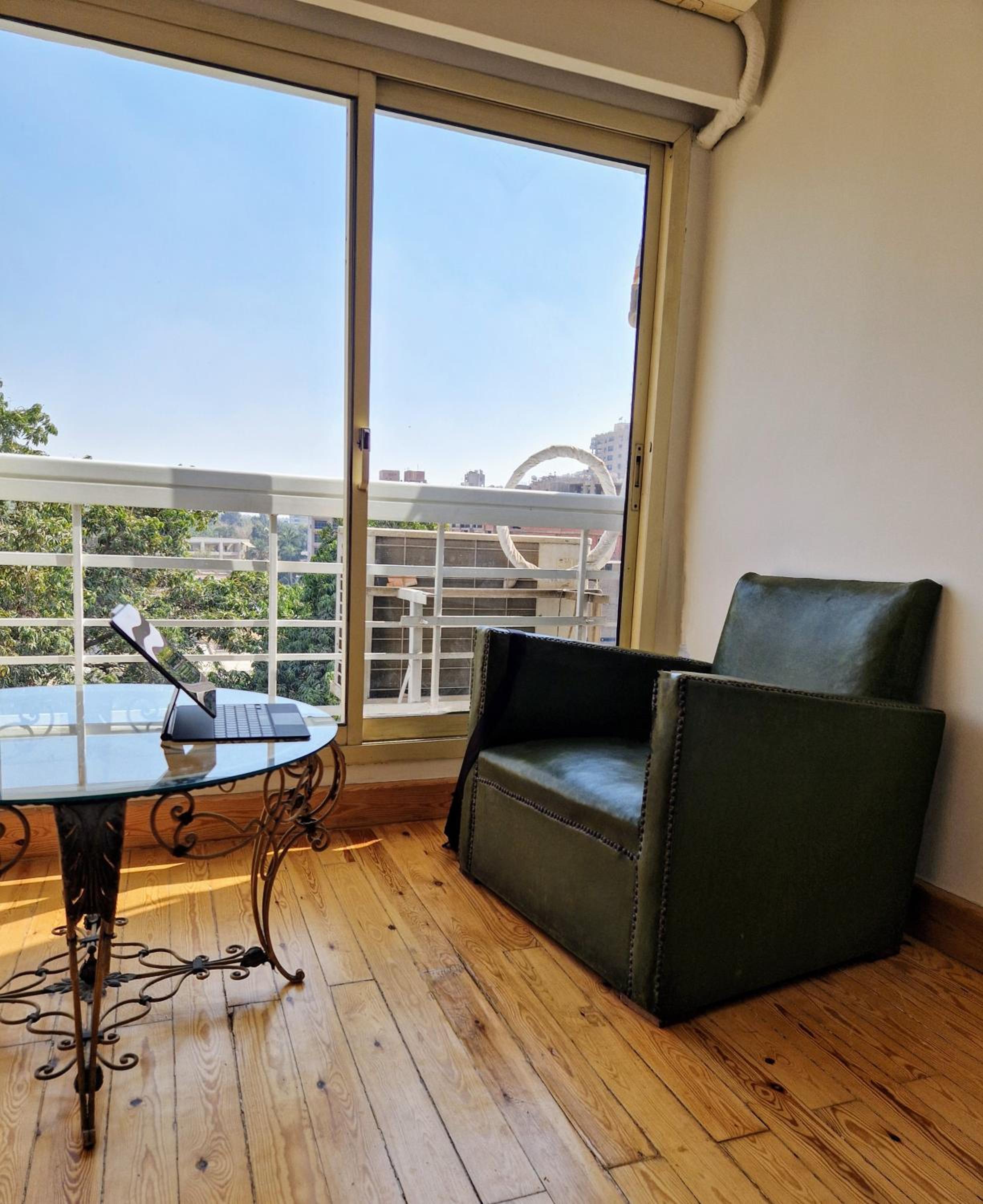 Luxurious apt with panormatic Cairo and Nile view