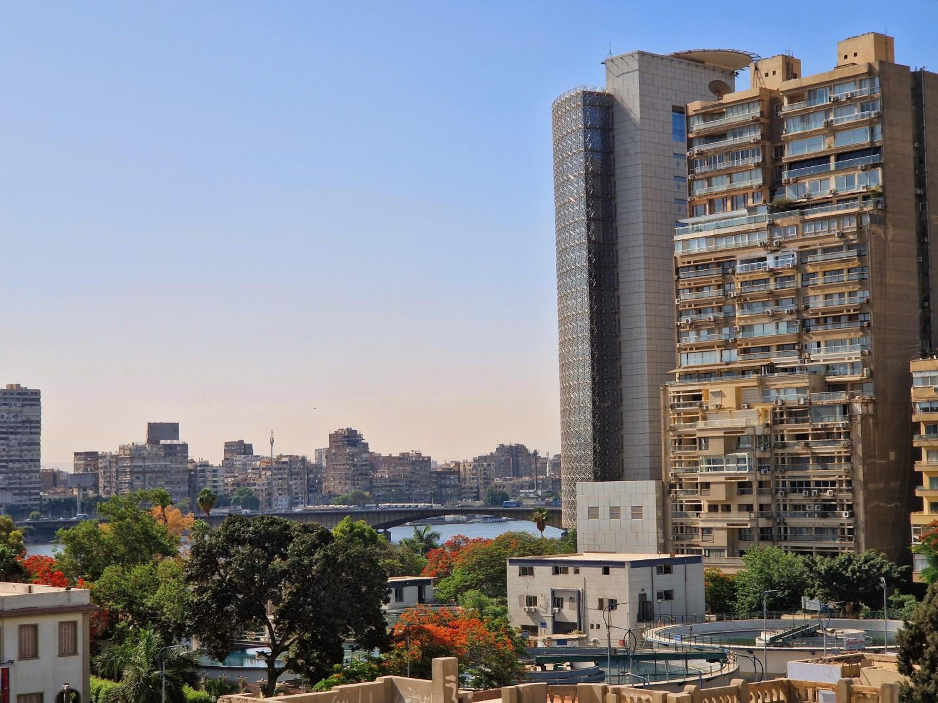Luxurious apt with panormatic Cairo and Nile view