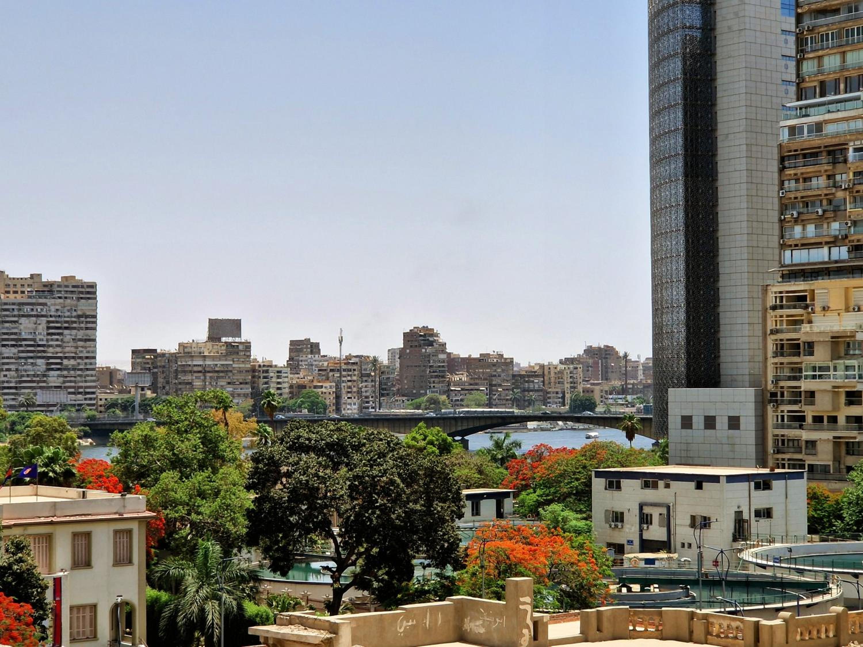 Luxurious apt with panormatic Cairo and Nile view