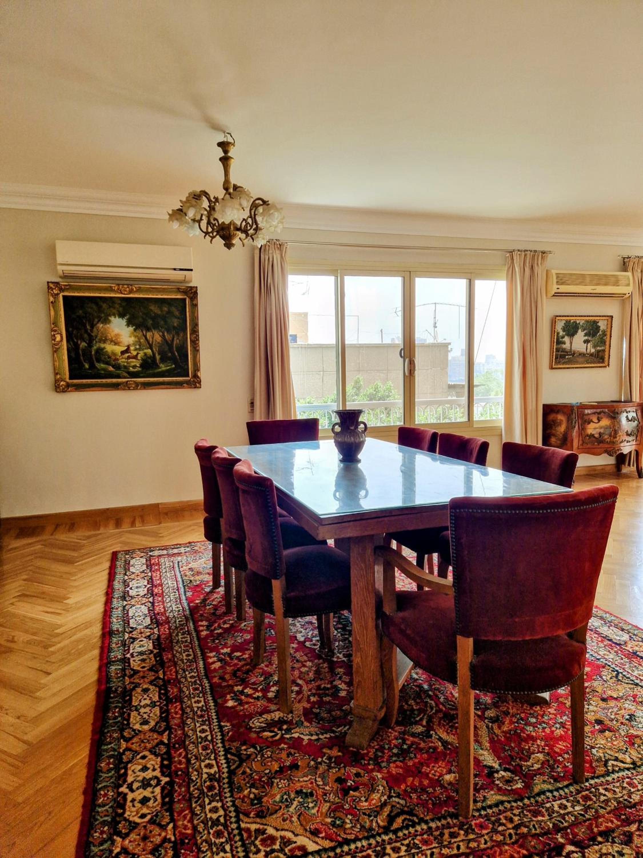 Luxurious apt with panormatic Cairo and Nile view
