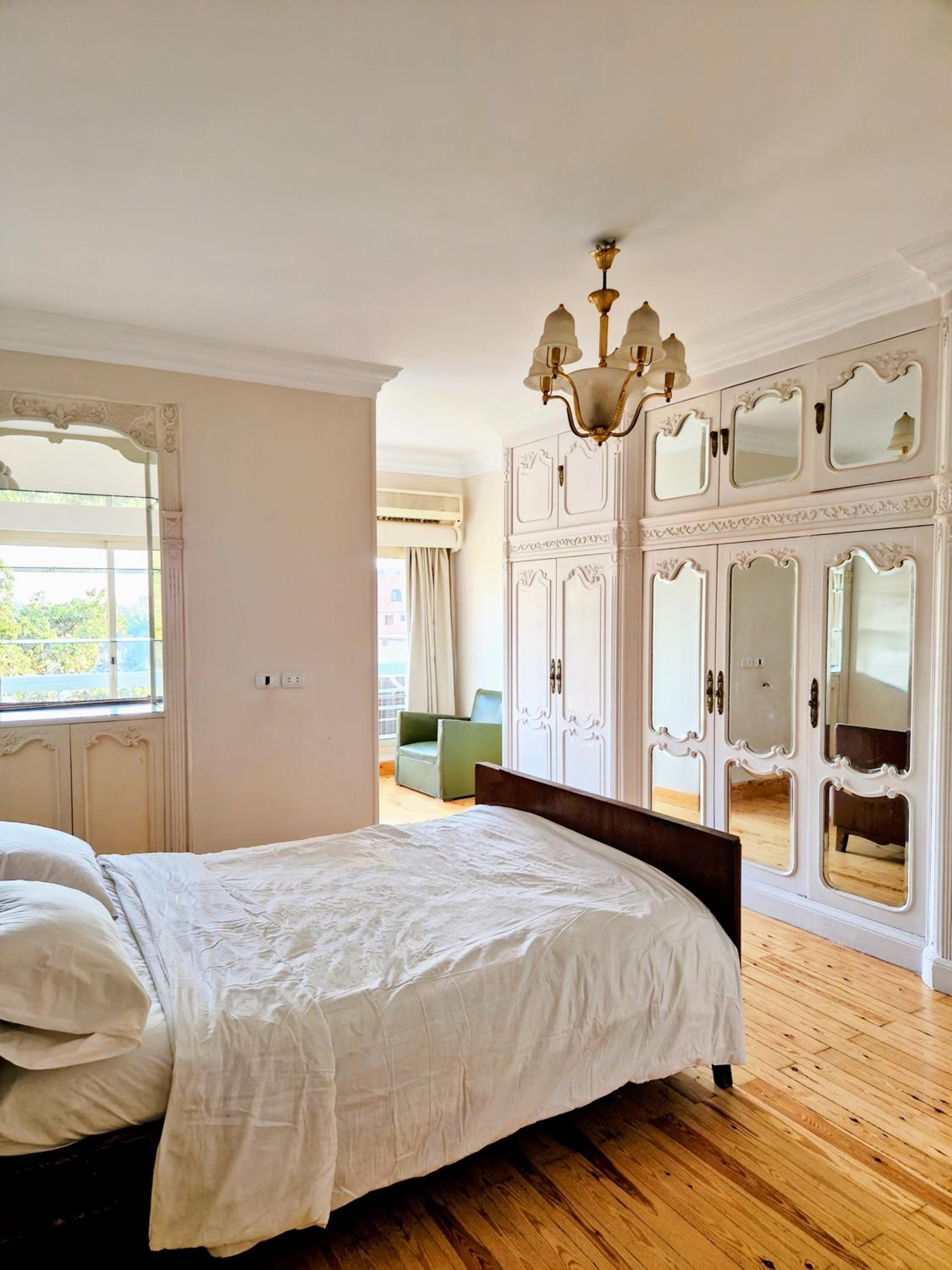 Luxurious apt with panormatic Cairo and Nile view