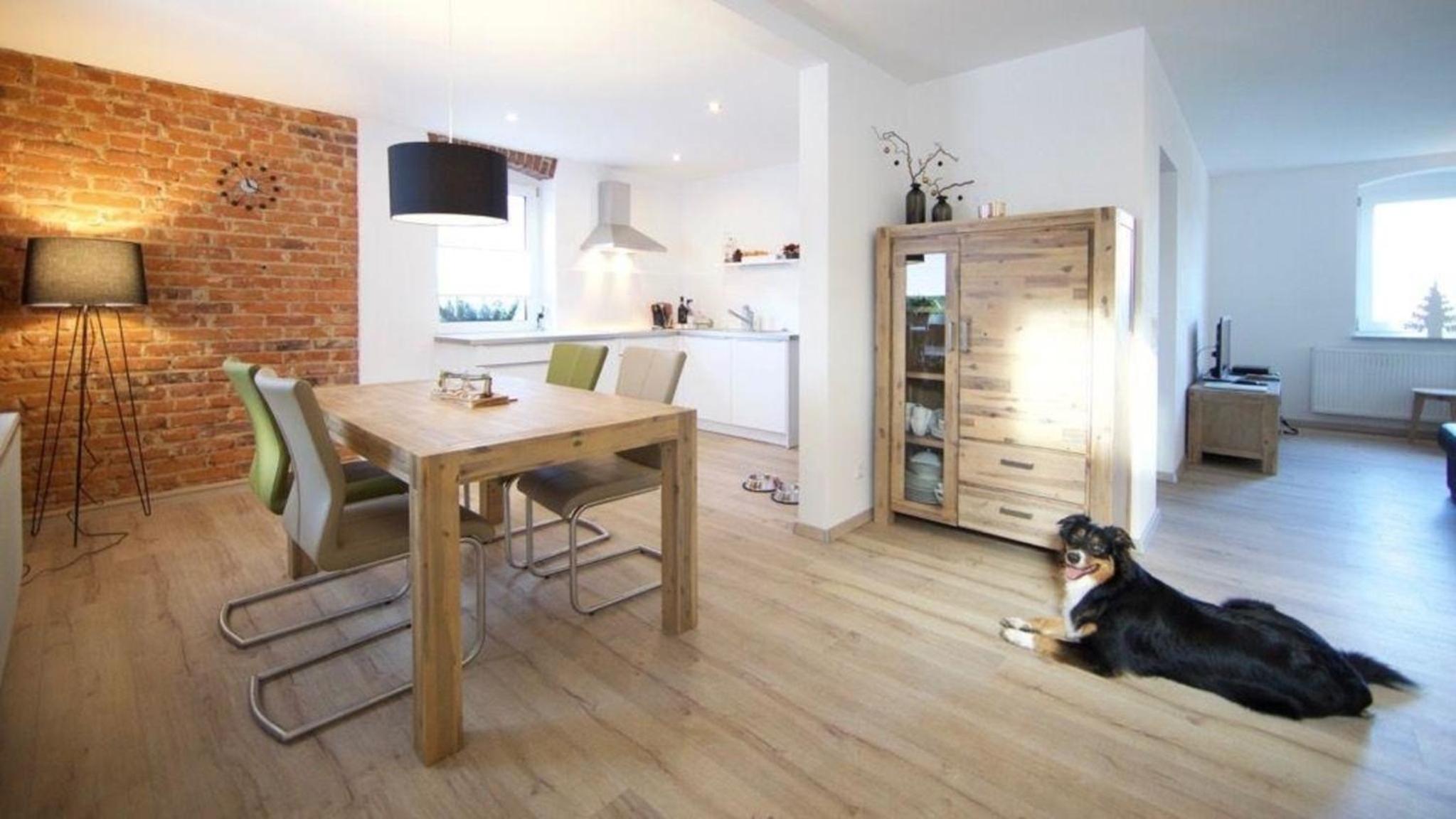 Helle Und Moderne Ferienwohnung Mit Terrasse