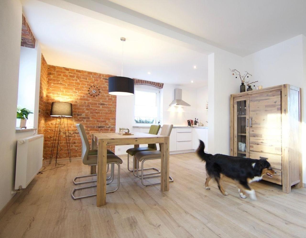 Helle Und Moderne Ferienwohnung Mit Terrasse