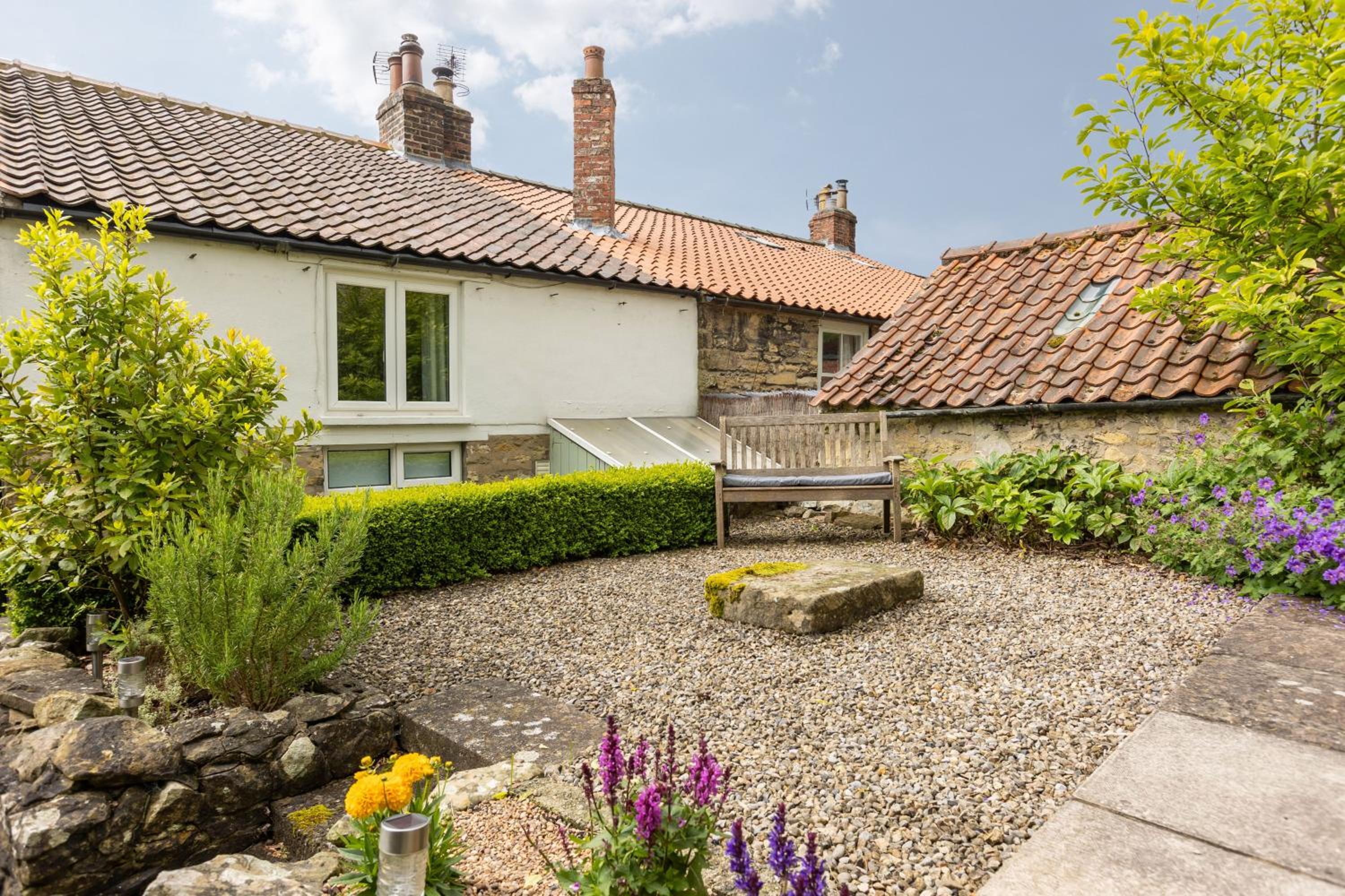 Robins Cottage - Beautiful North Yorkshire Stone Cottage