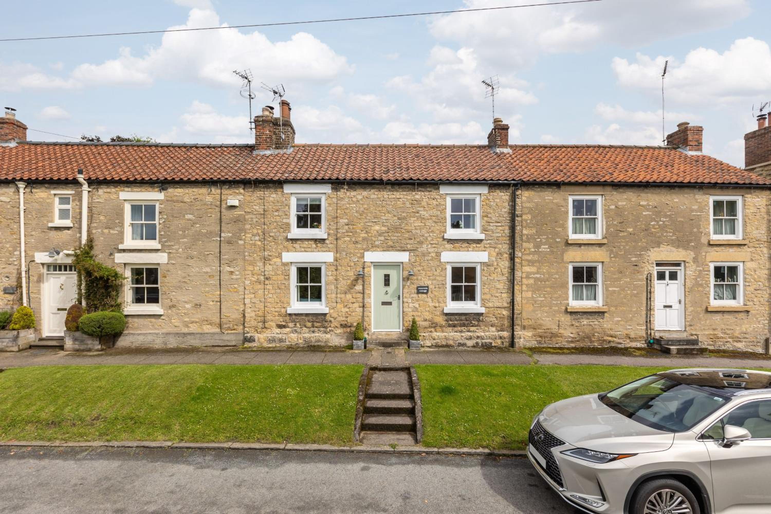 Robins Cottage - Beautiful North Yorkshire Stone Cottage