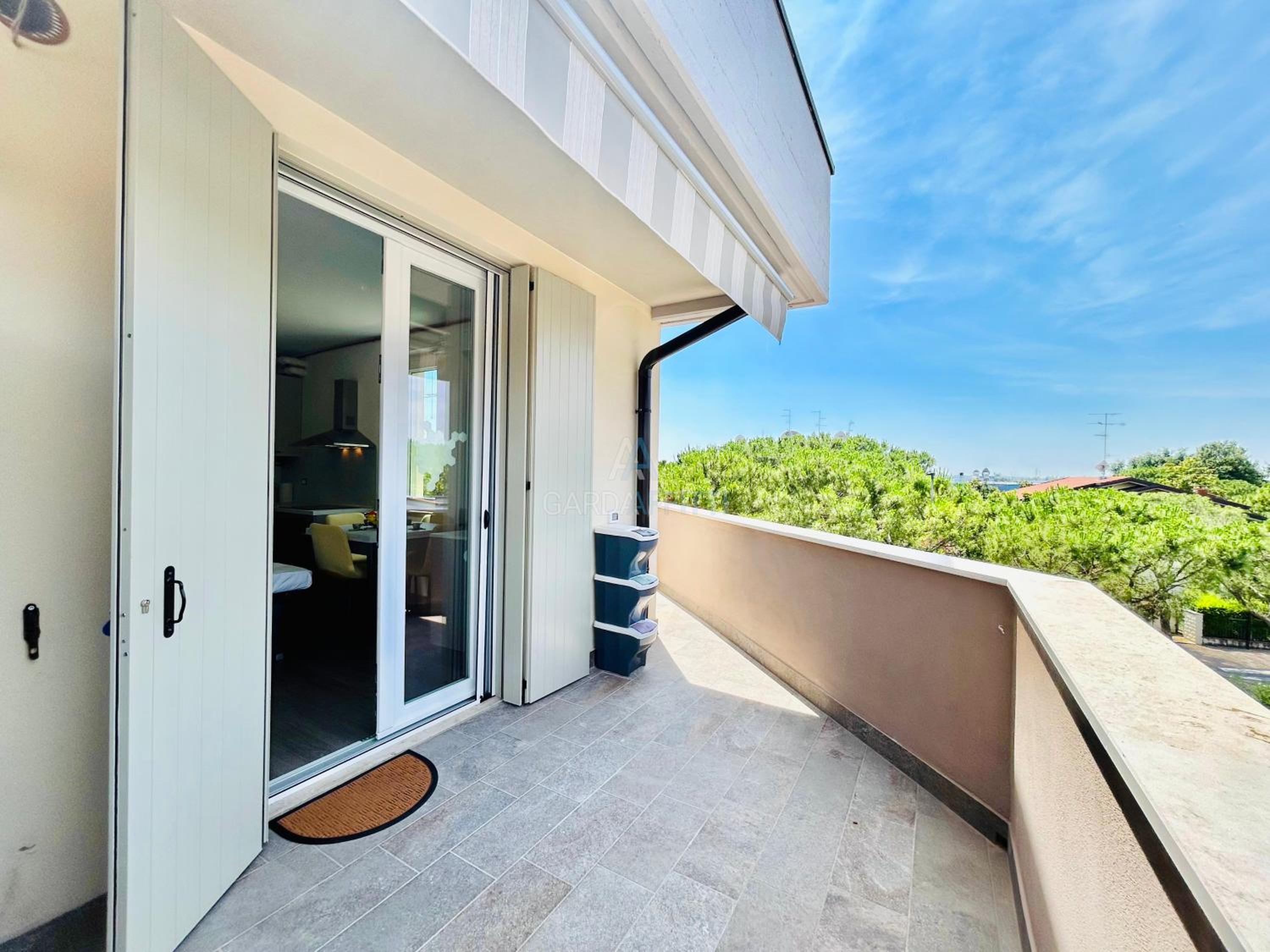 Ossidiana Apartment - Vista lago - Centrico view 4