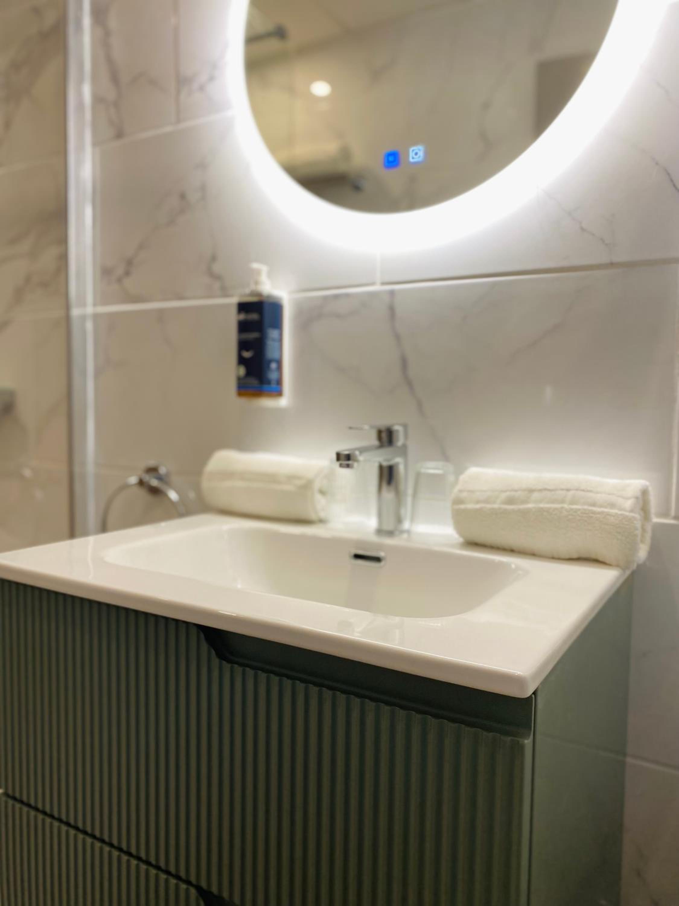 Arles Vacations - Brit Hotel Acacias - Property Image 35