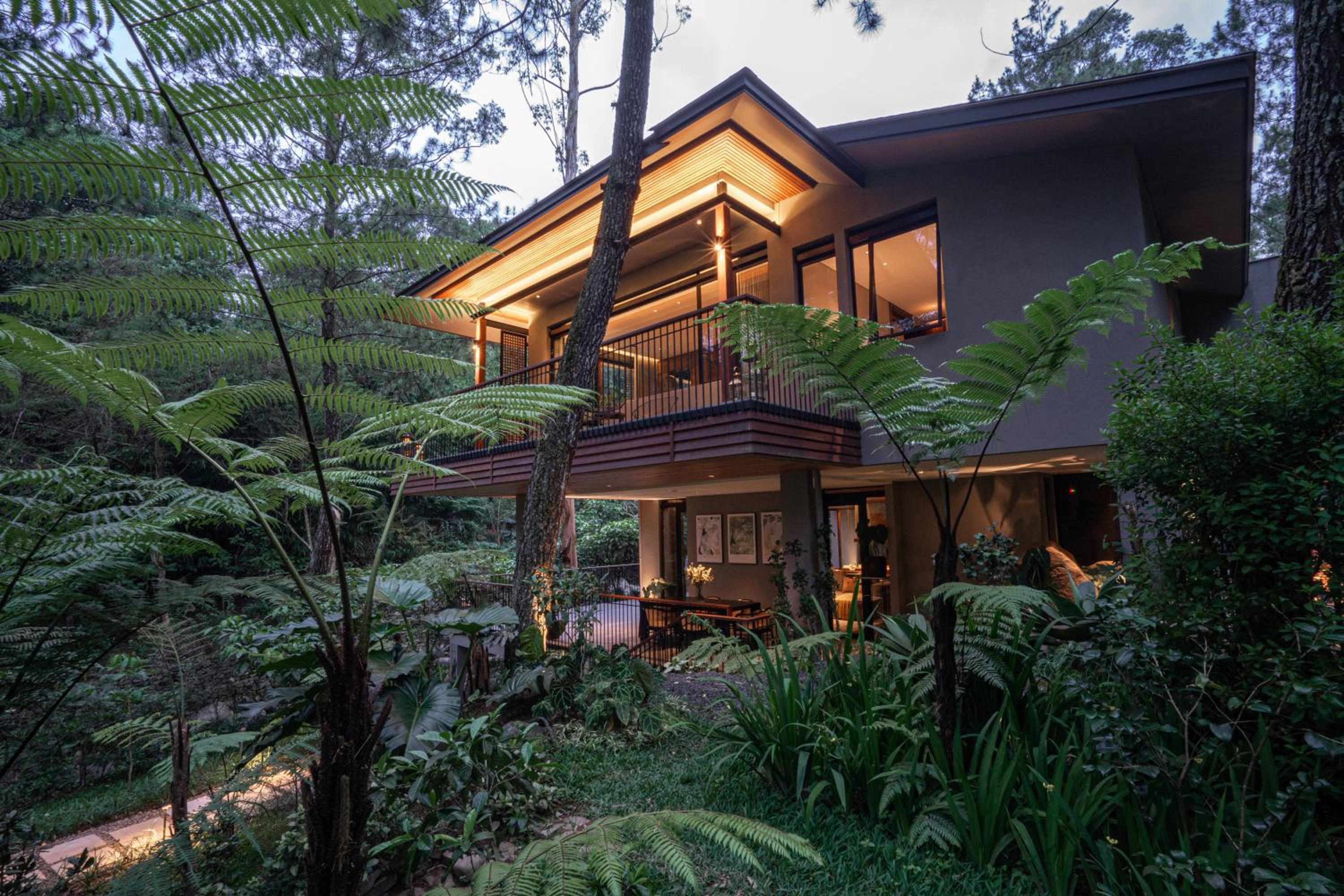 Hotel Taman Wisata Bougenville - Image 1