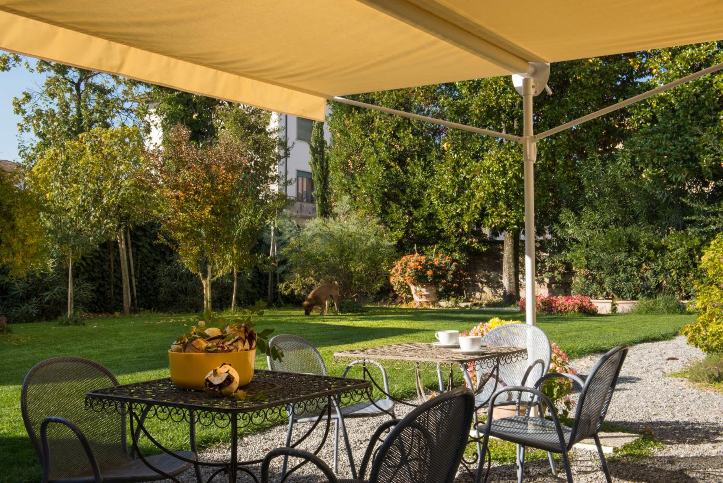 Al Porto Di Lucca B&B