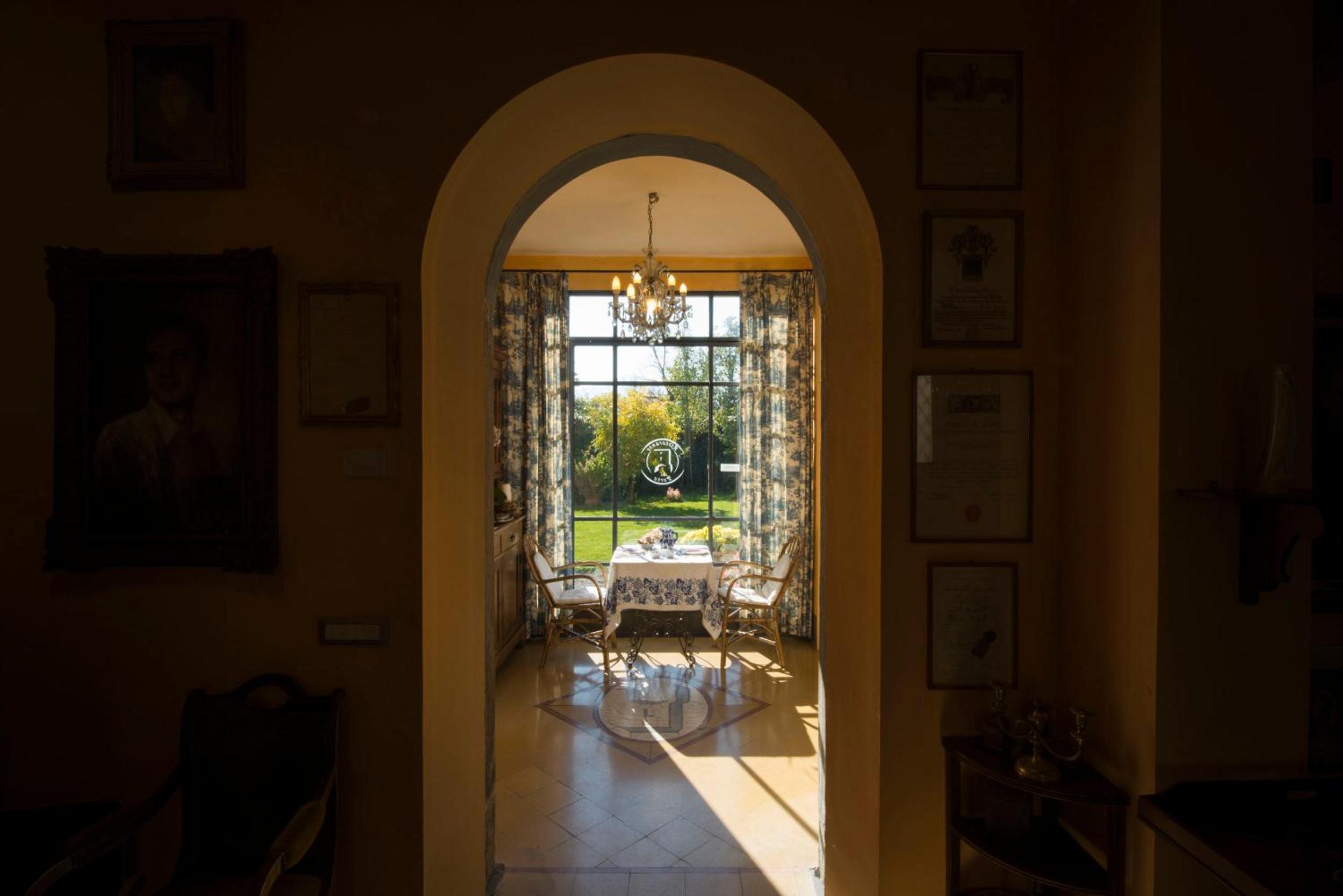 Al Porto Di Lucca B&B