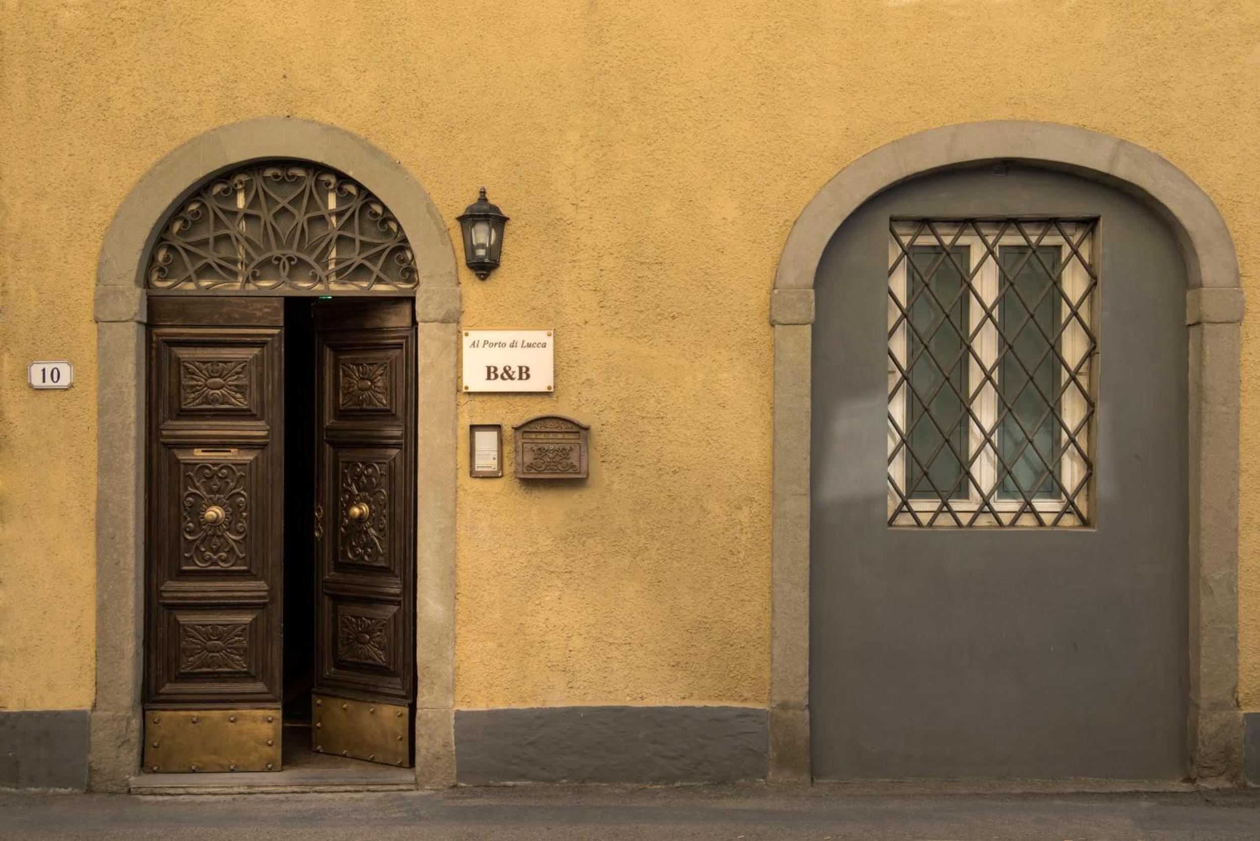 Al Porto Di Lucca B&B