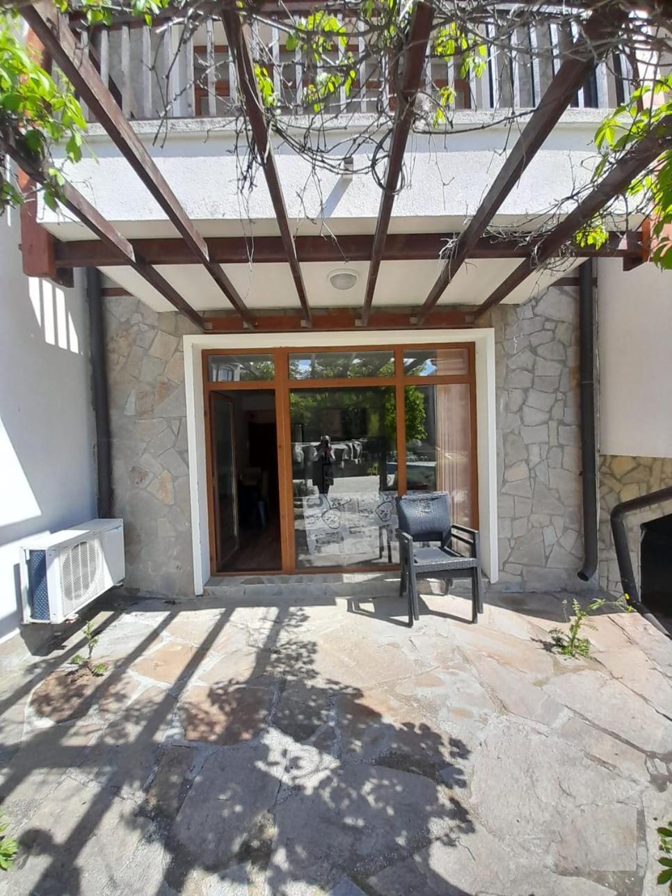 Beautiful 2 Room Apartment with Poolview outside from Aheloy