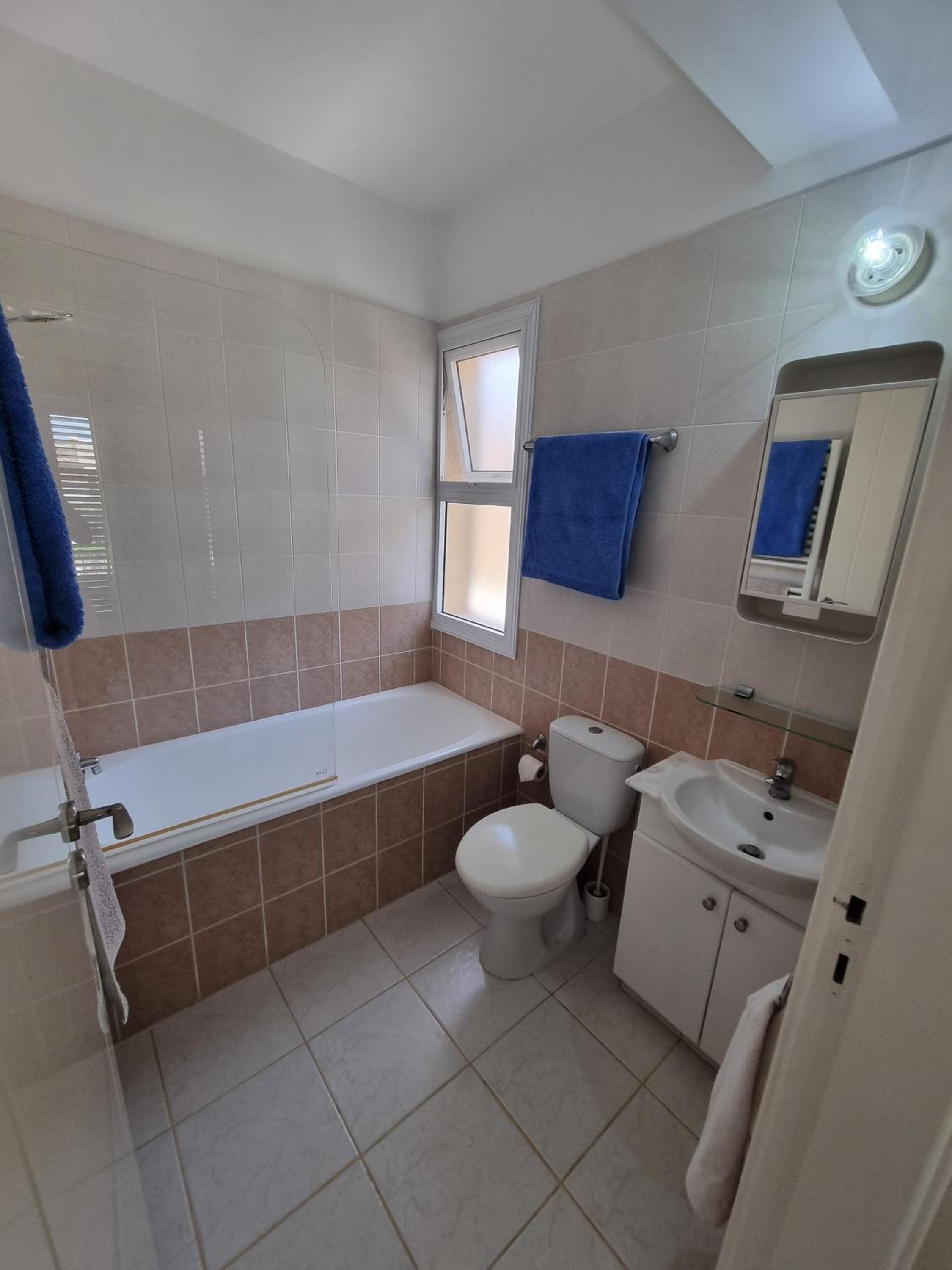 Cyprus Townhouse Pool Patio Aircon Free Parking