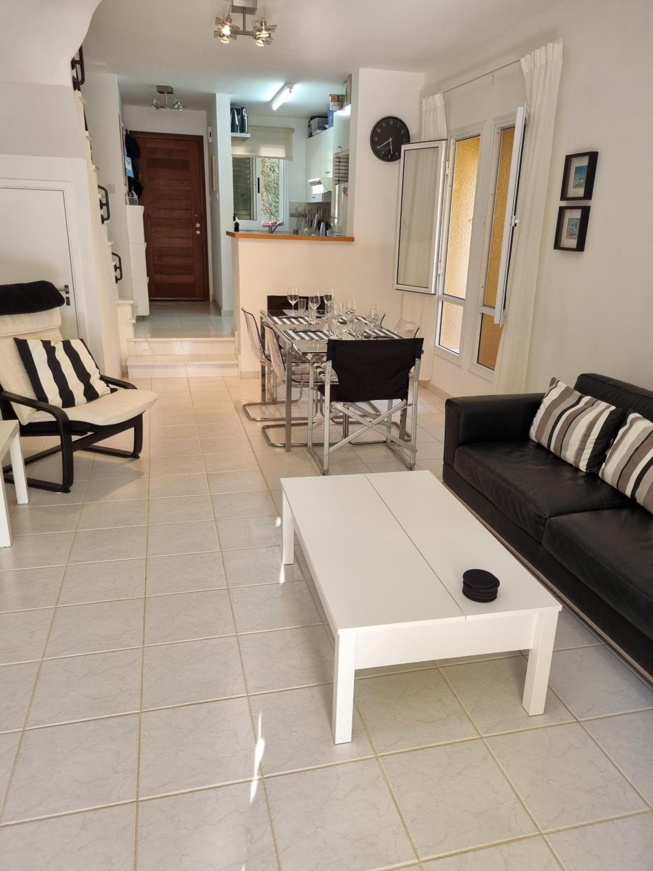 Cyprus Townhouse Pool Patio Aircon Free Parking