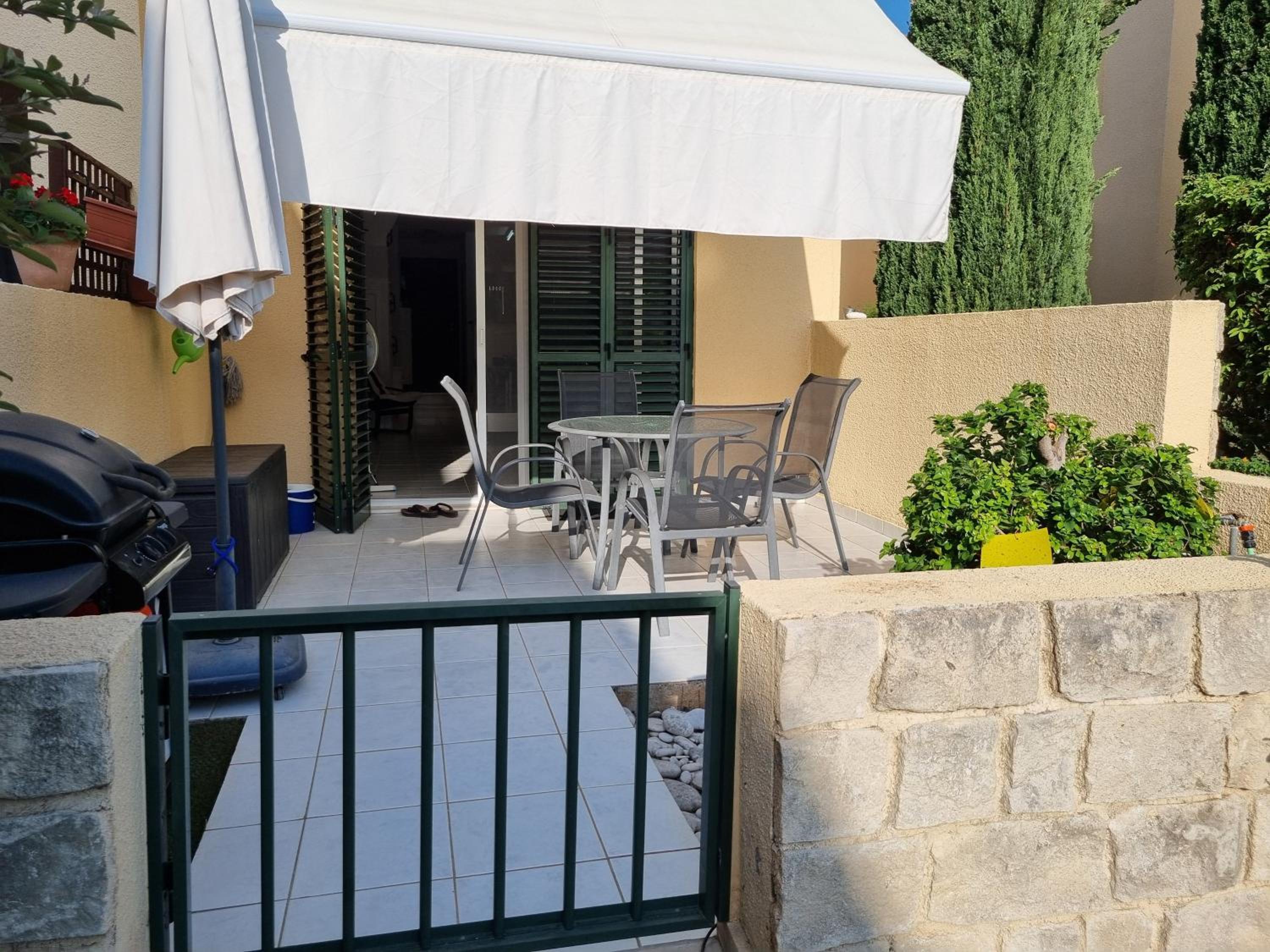 Cyprus Townhouse Pool Patio Aircon Free Parking