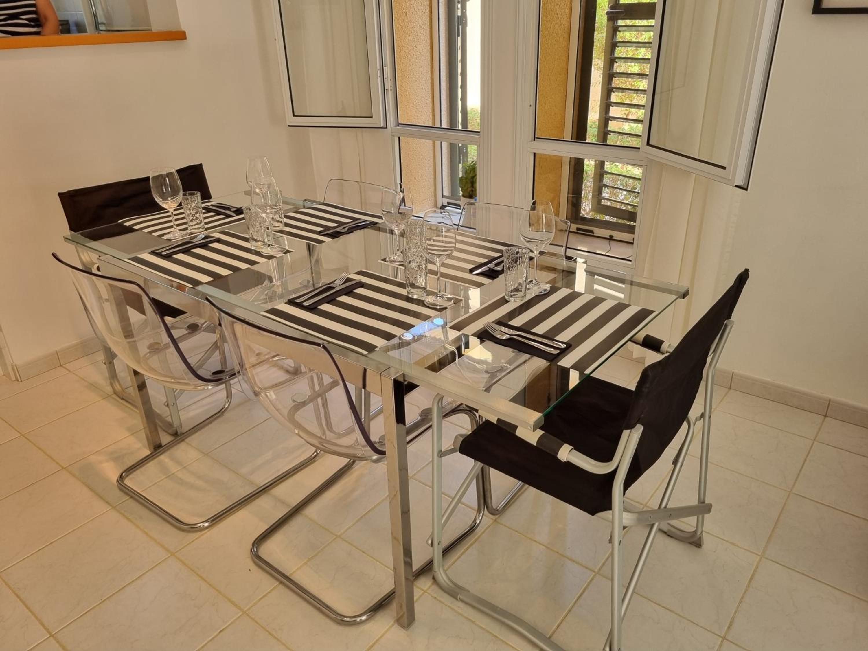 Cyprus Townhouse Pool Patio Aircon Free Parking